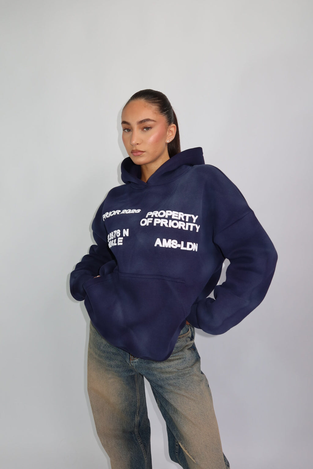 PRIORITY WASHED HOODIE NAVY PRE ORDER