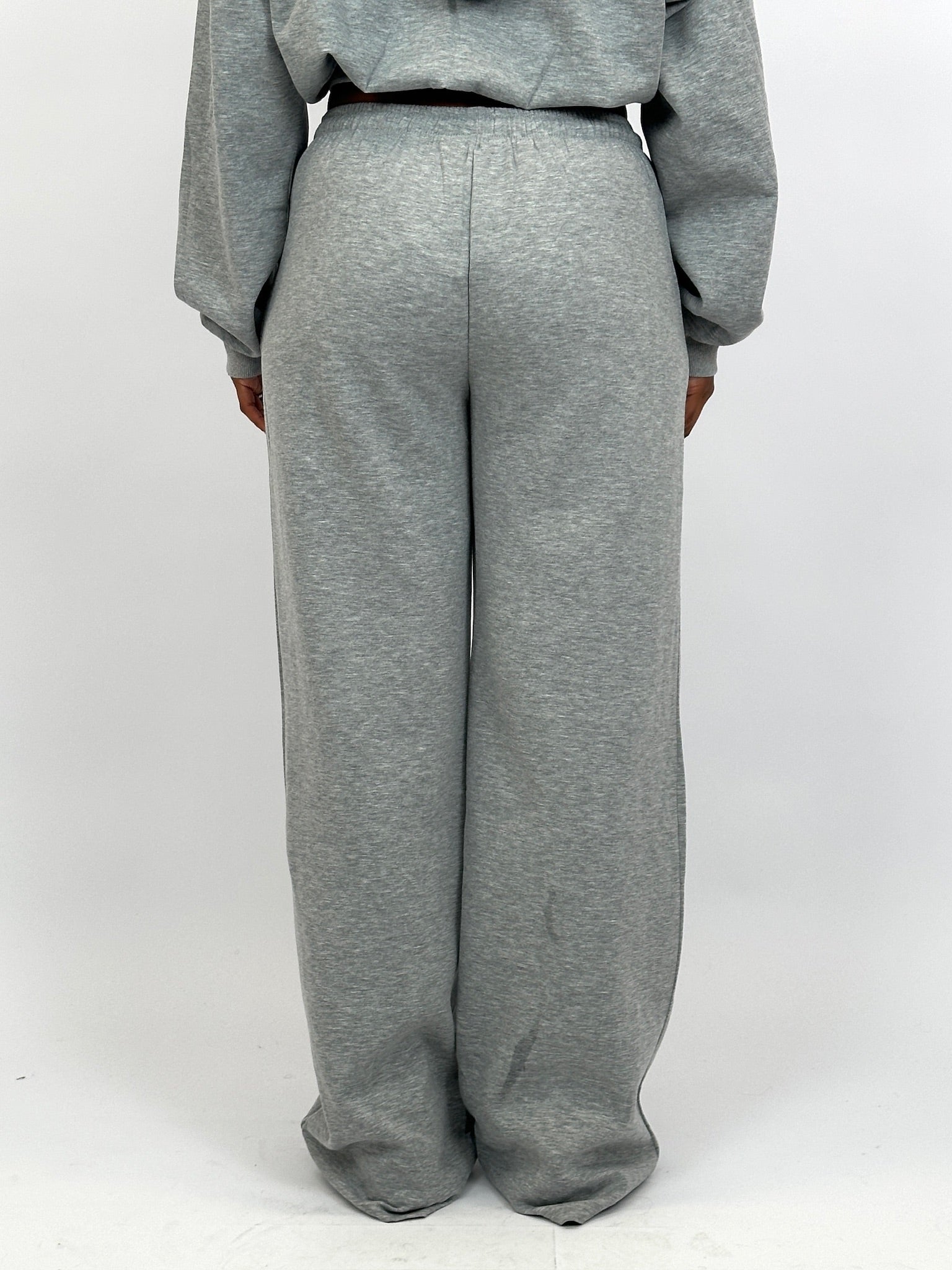 MUSTHAVE STRAIGHT JOGGER GREY (TALL)