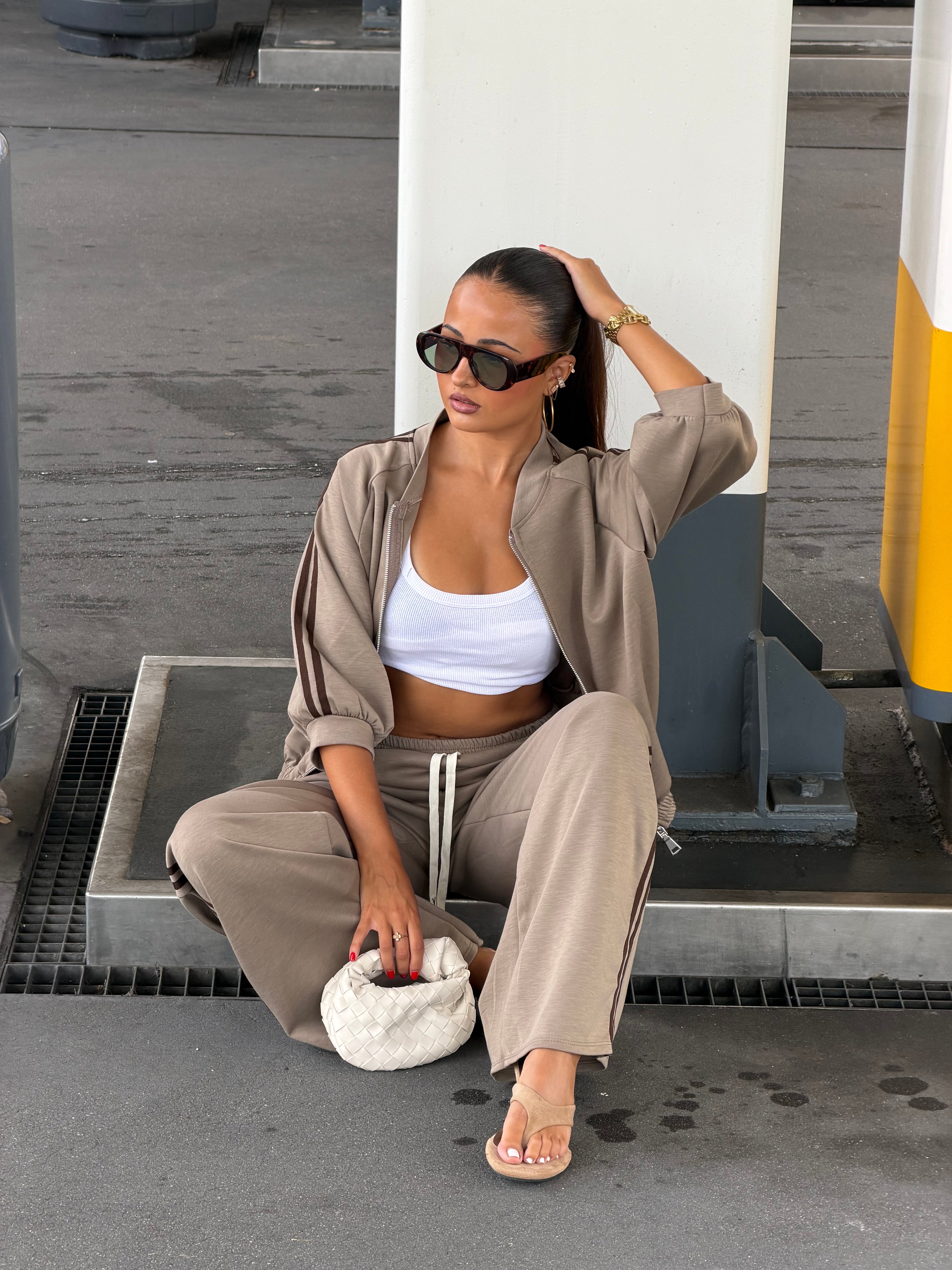 JEADY STRIPED SET TAUPE