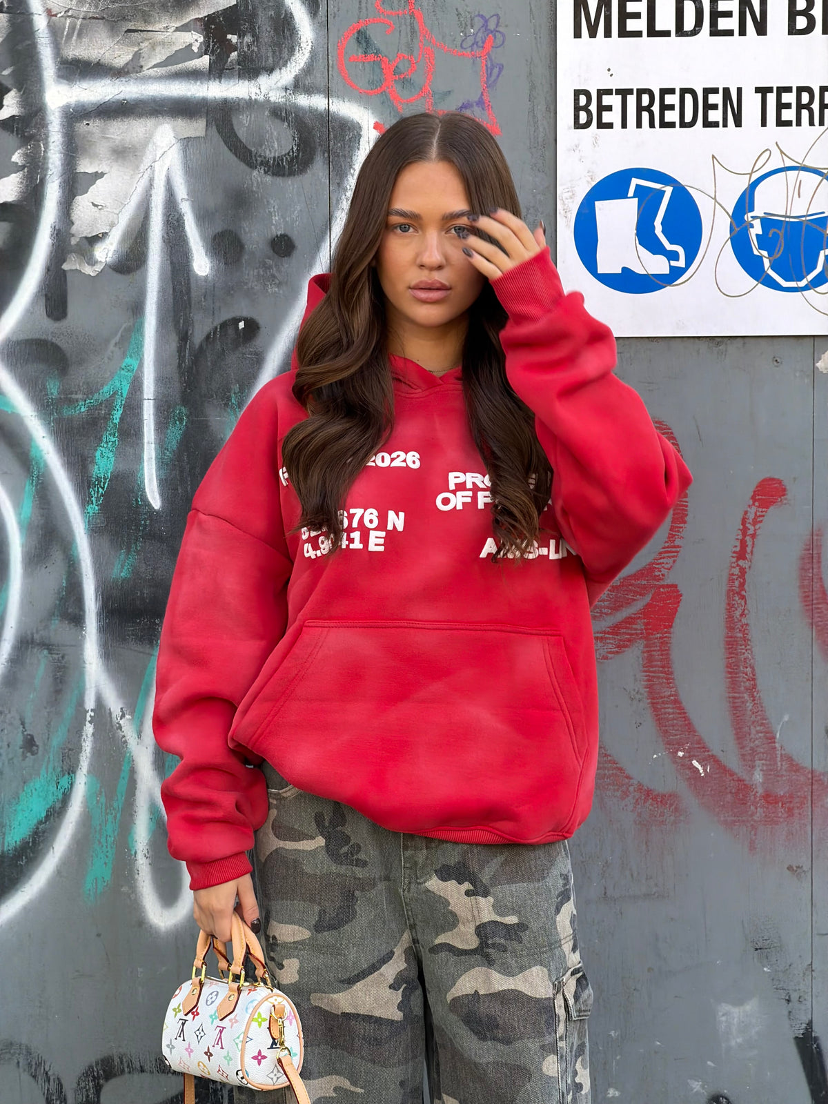 PRIORITY WASHED HOODIE RED