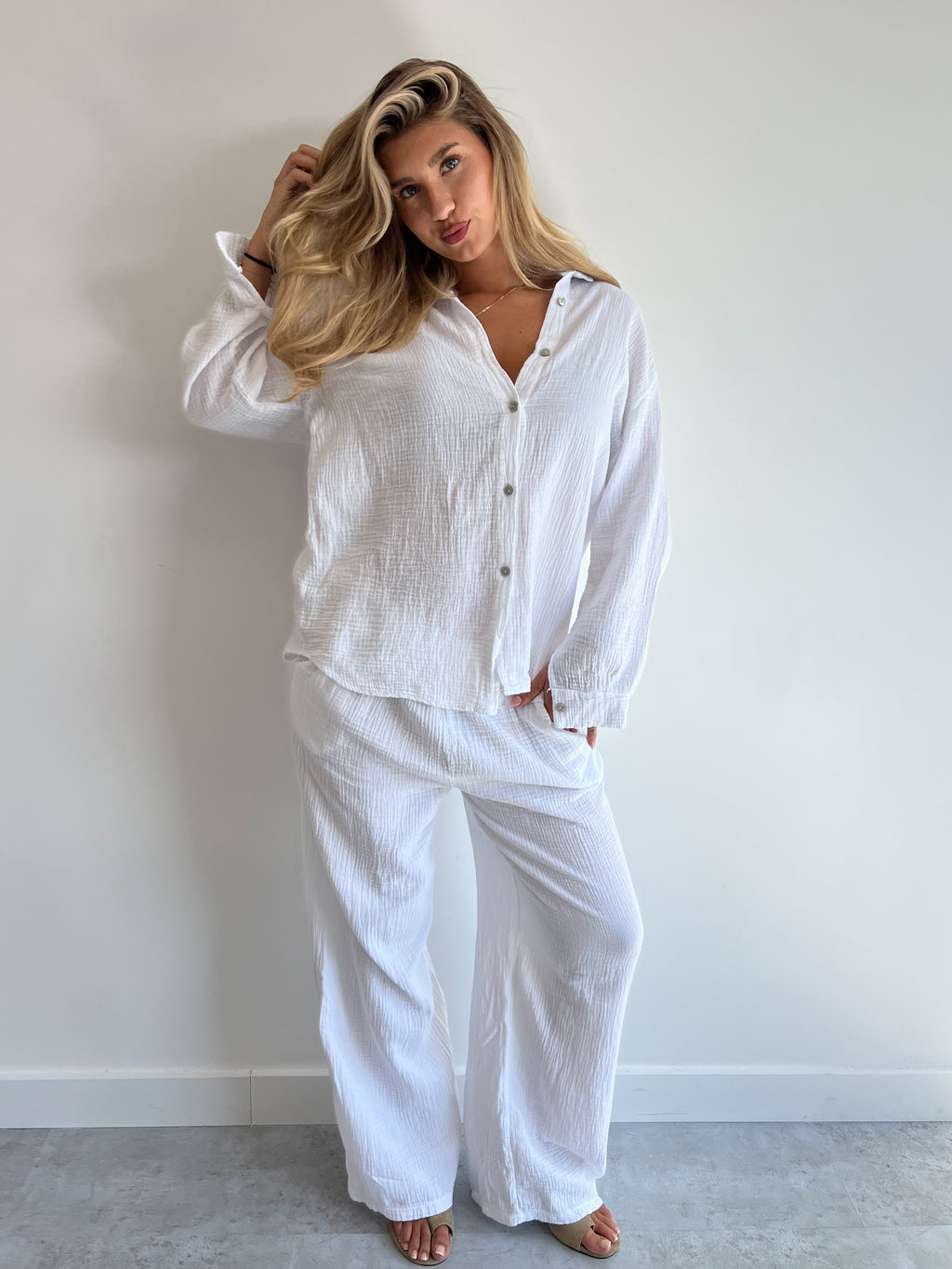 MUSTHAVE LINEN SET WHITE