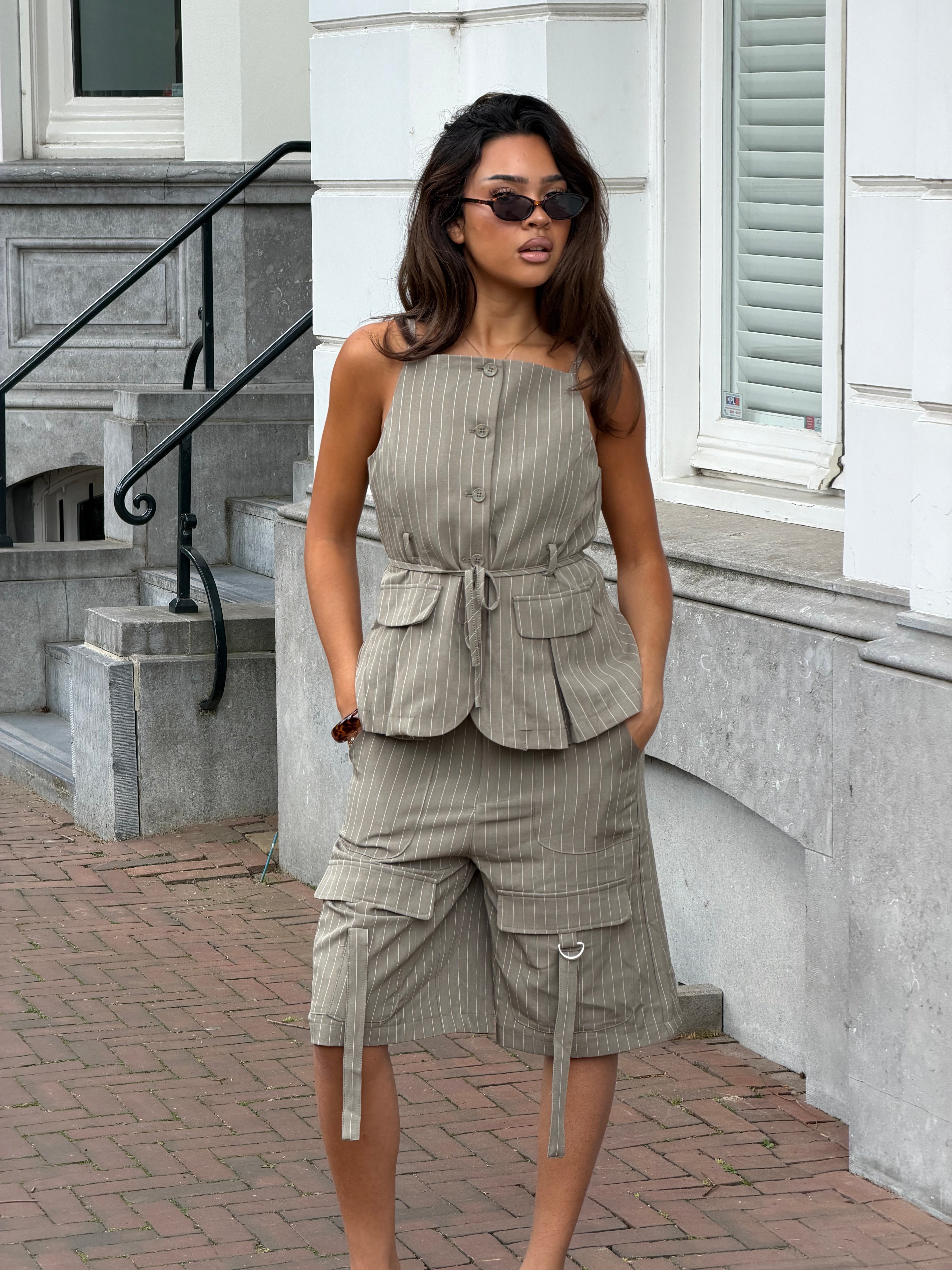 CLASSY JORT SET PINSTRIPE TAUPE