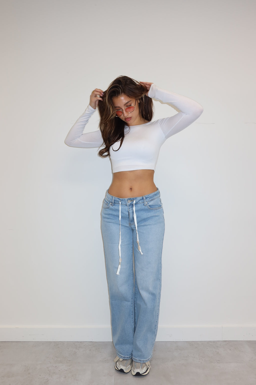 WHITE TIE STRETCH JEANS