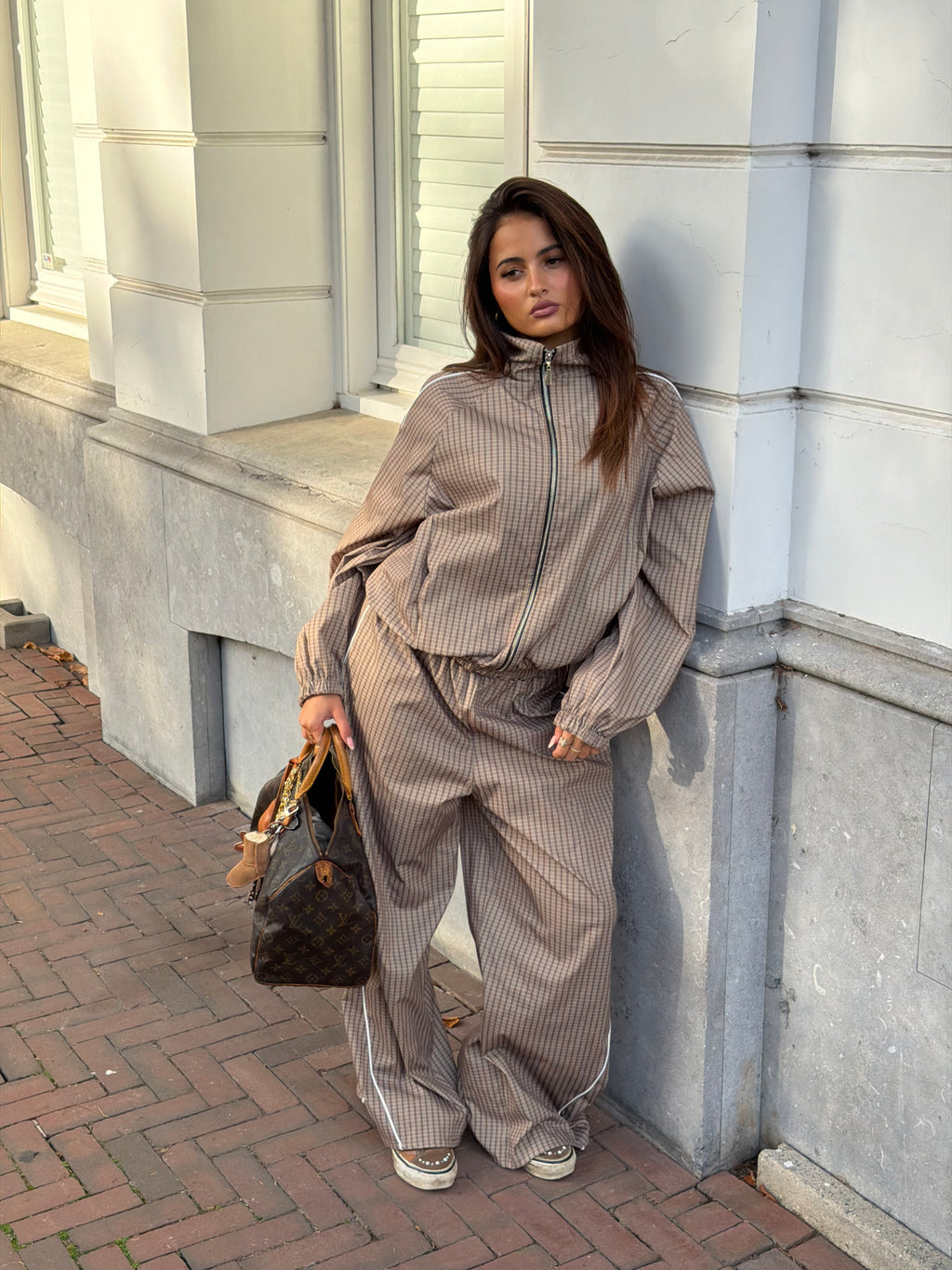 CHECKERED WINDBREAKER SUIT BEIGE
