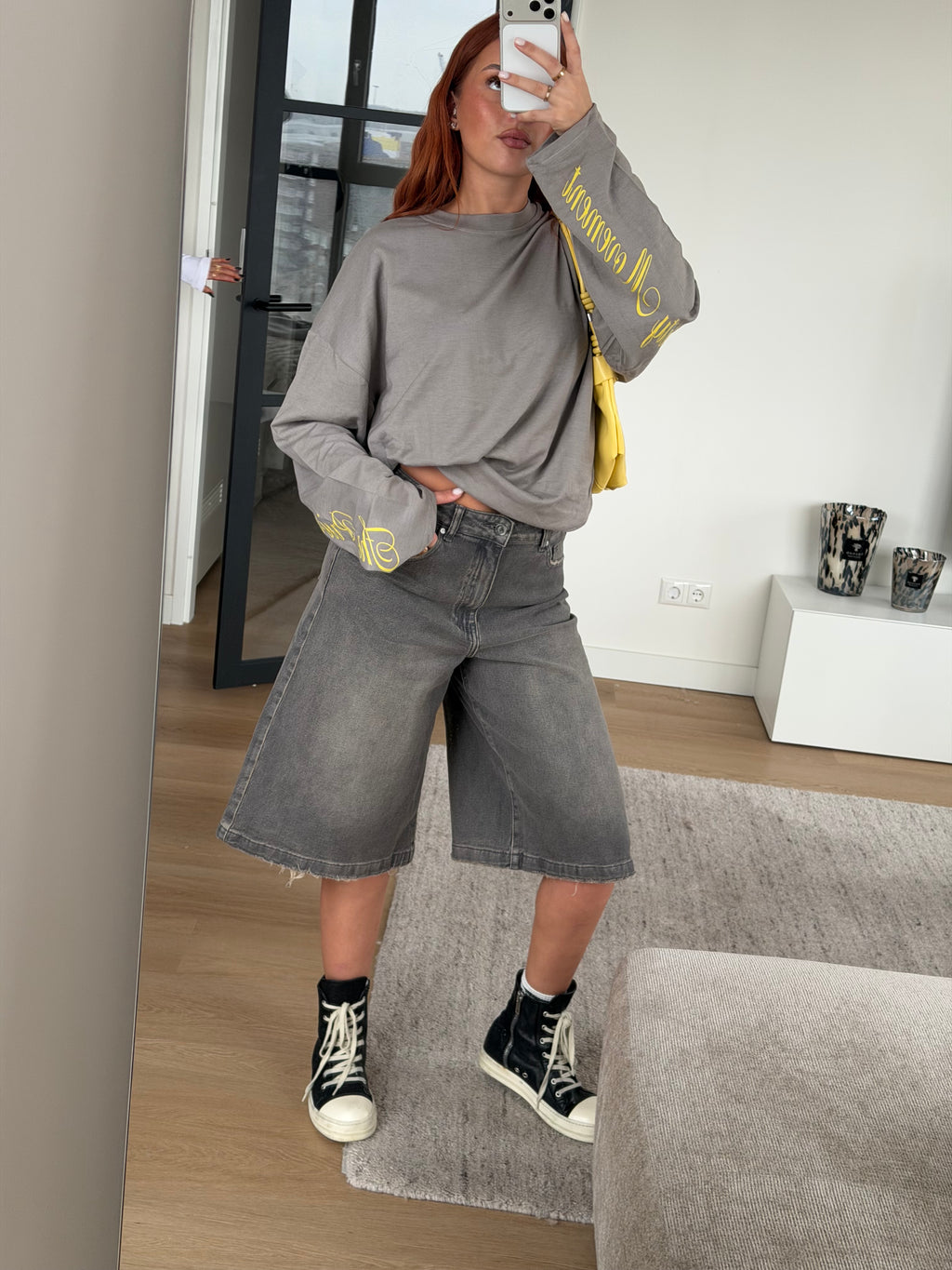 THE TAUPE STRETCH JORT