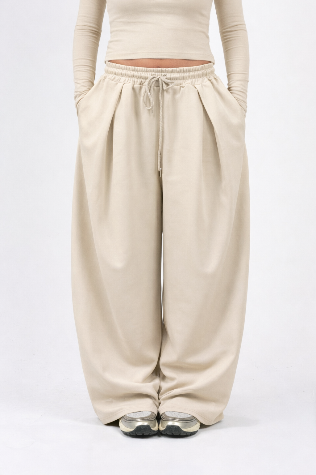 PLEATED JOGGER BEIGE