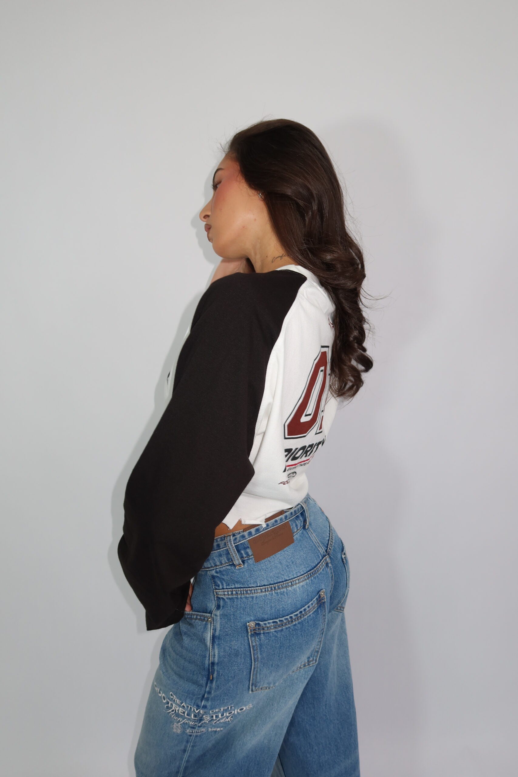 PRIORITY CROP LONGSLEEVE BLACK