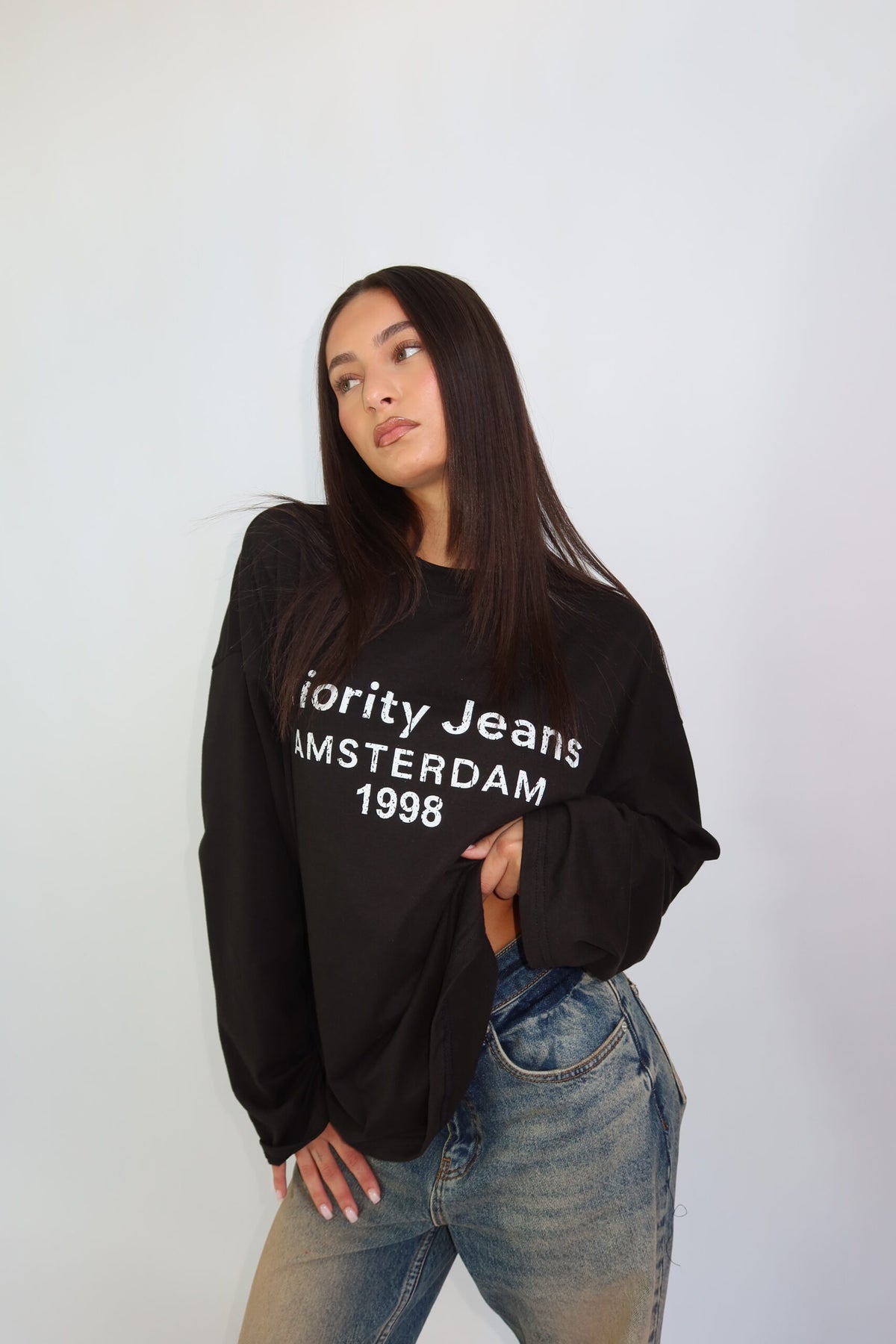 PRIORITY AMSTERDAM LONGSLEEVE BLACK