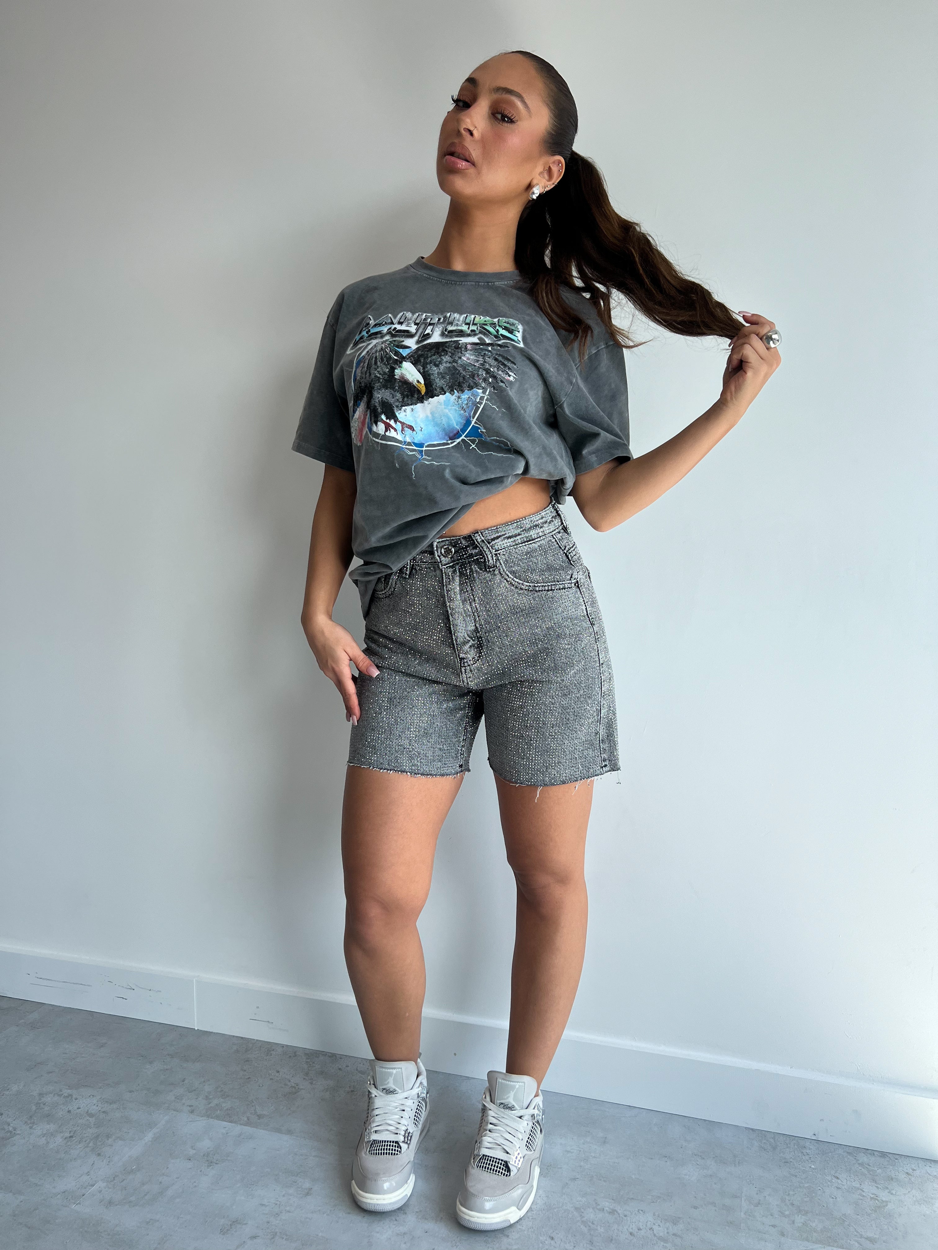 ALL OVER STRETCH RHINESTONE SHORT GREY