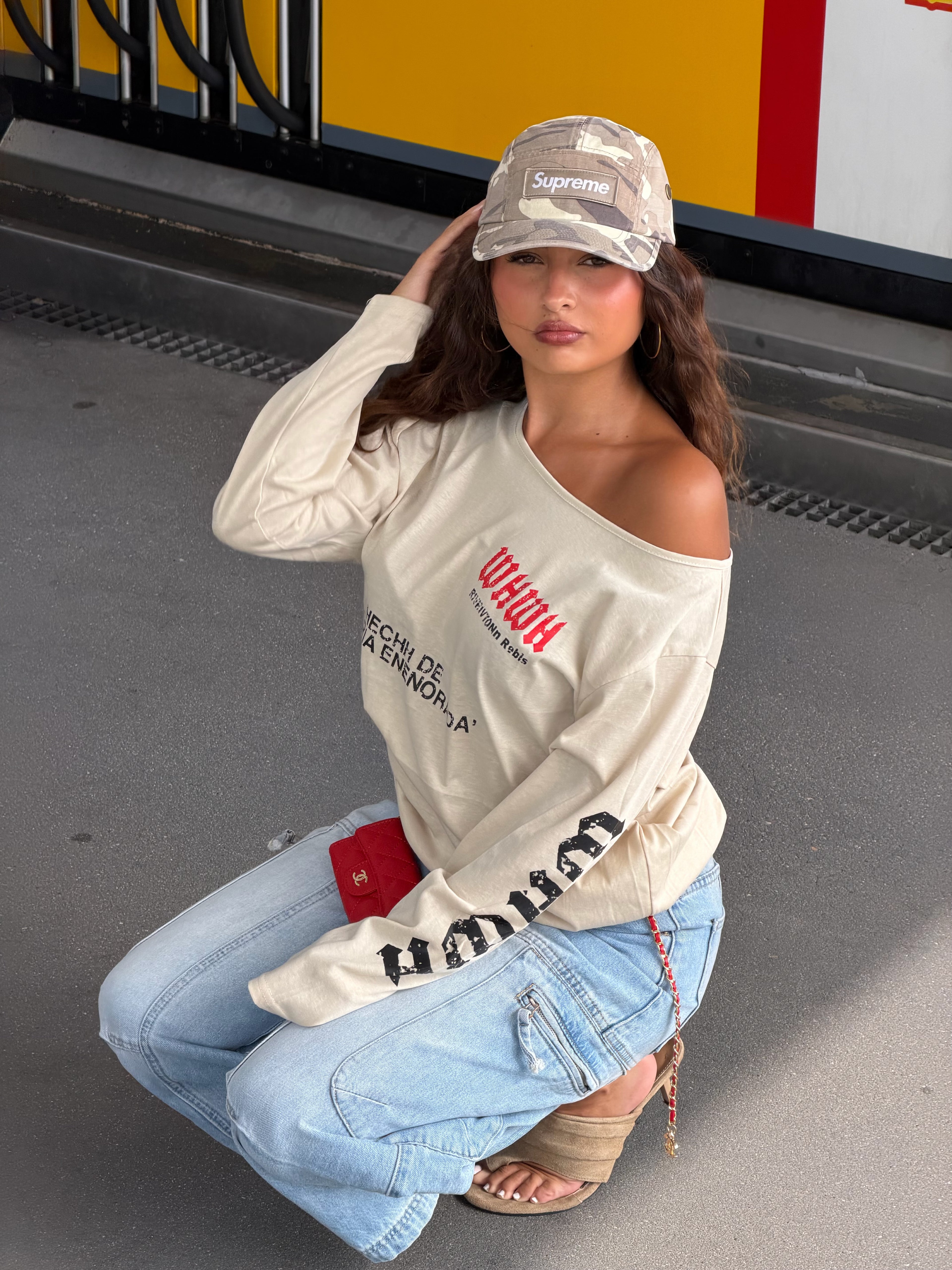 BEIGE OFFSHOULDER LONGSLEEVE