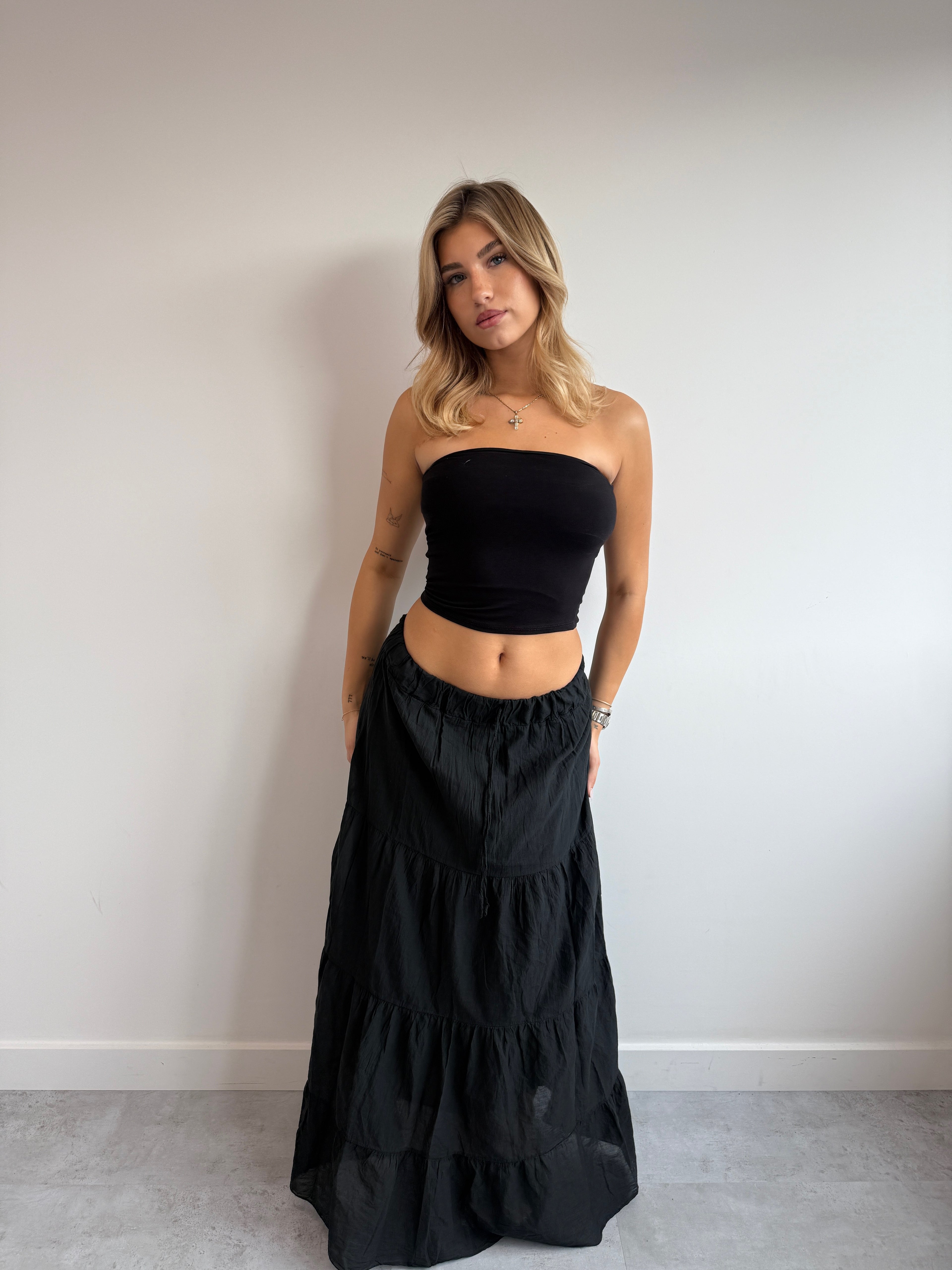 MAXI RUFFLE SKIRT BLACK