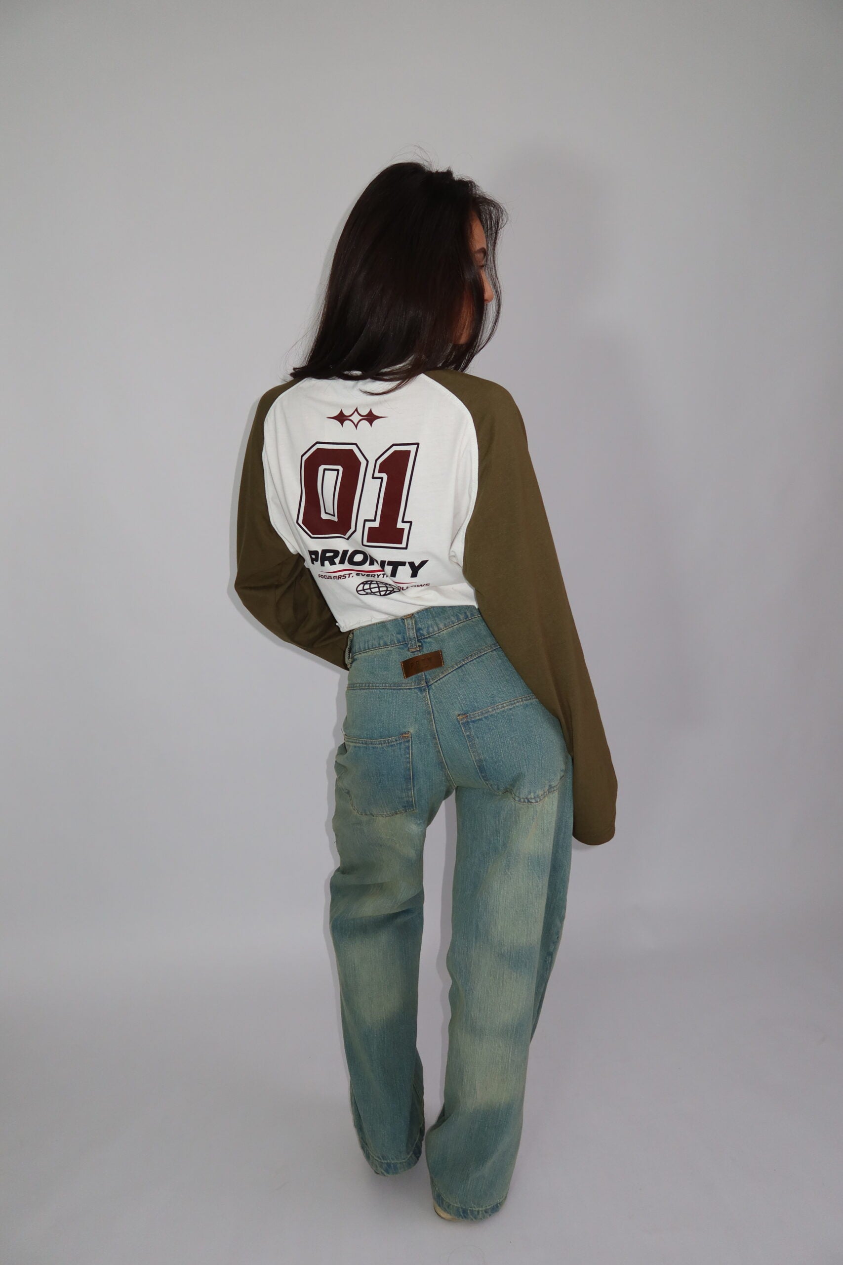 PRIORITY CROP LONGSLEEVE ARMY