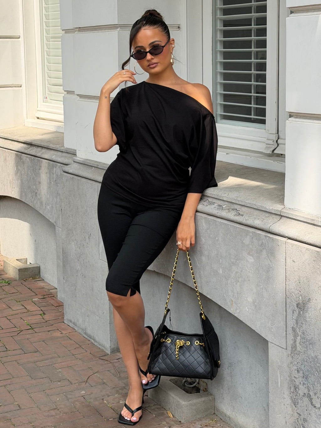 SUIT CAPRI BLACK
