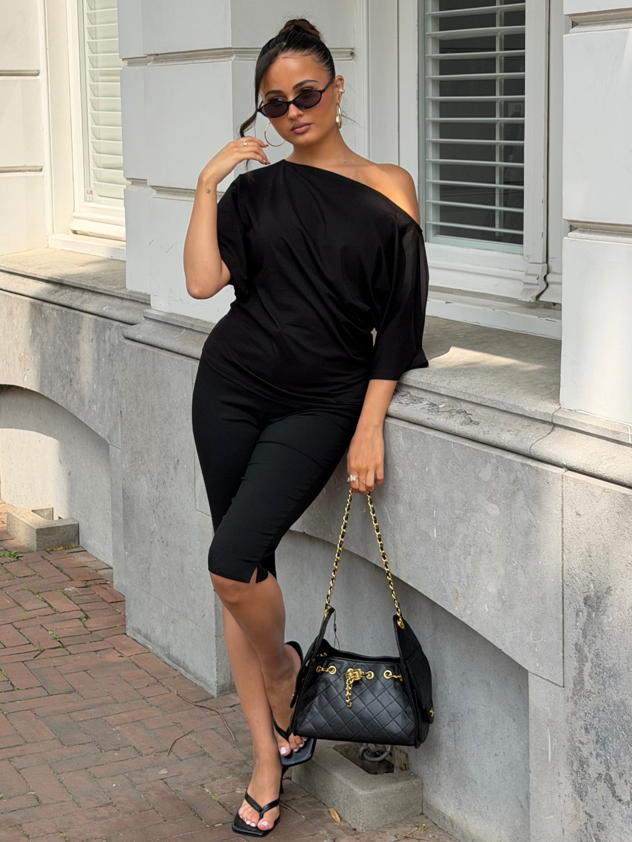 SUIT CAPRI BLACK