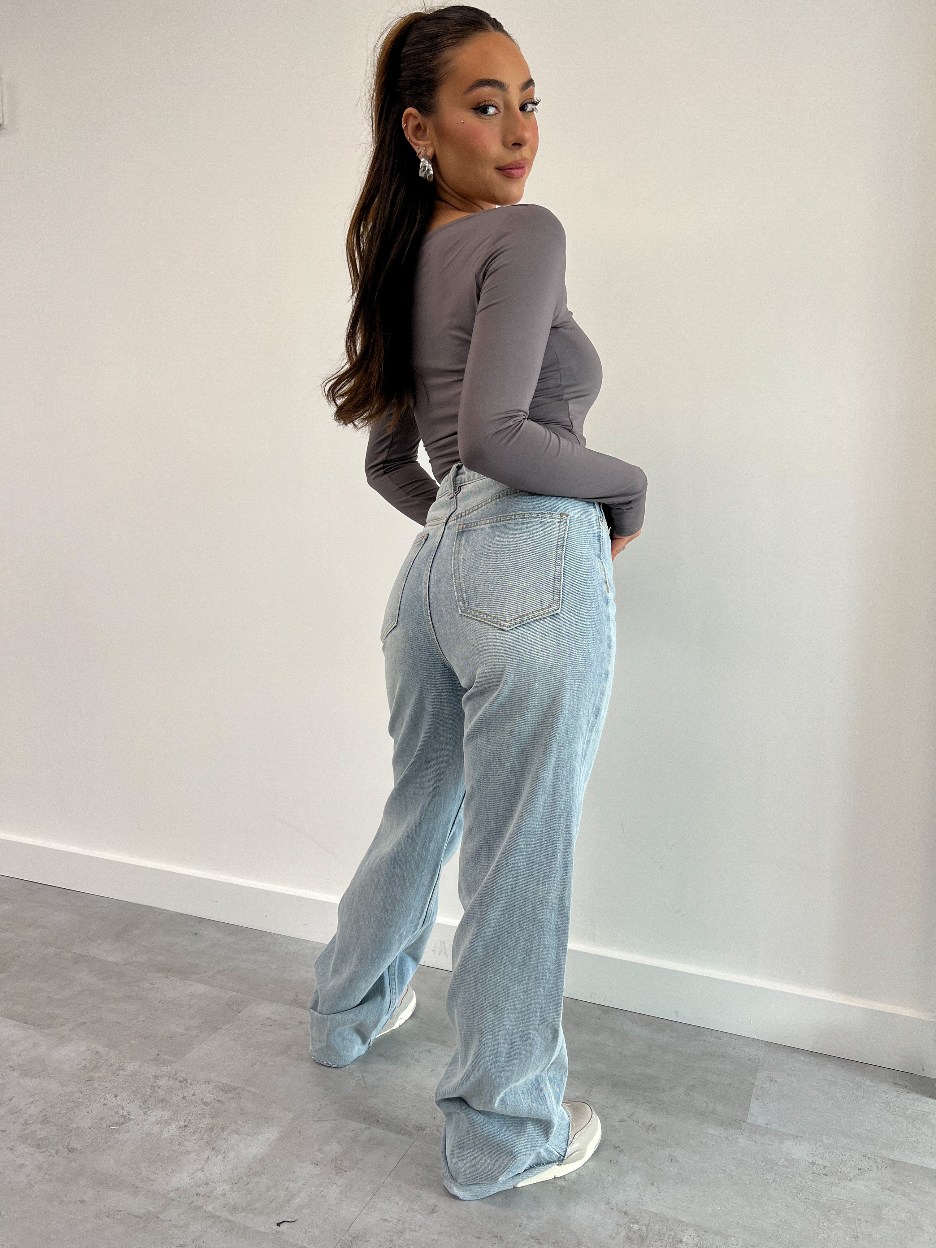 PERFECT WIDE FIT JEANS