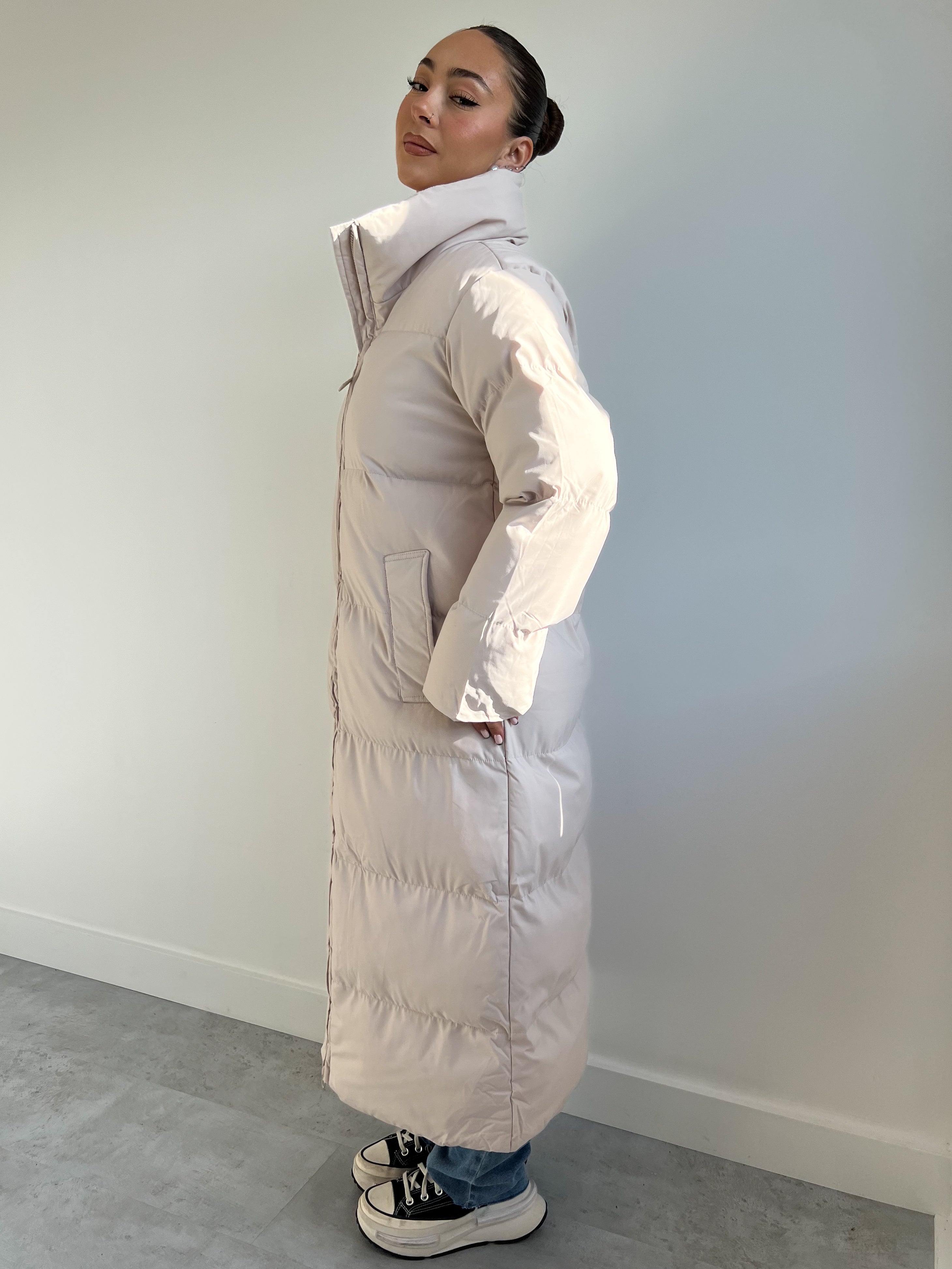 EXTRA LONG PUFFER COAT OFF WHITE