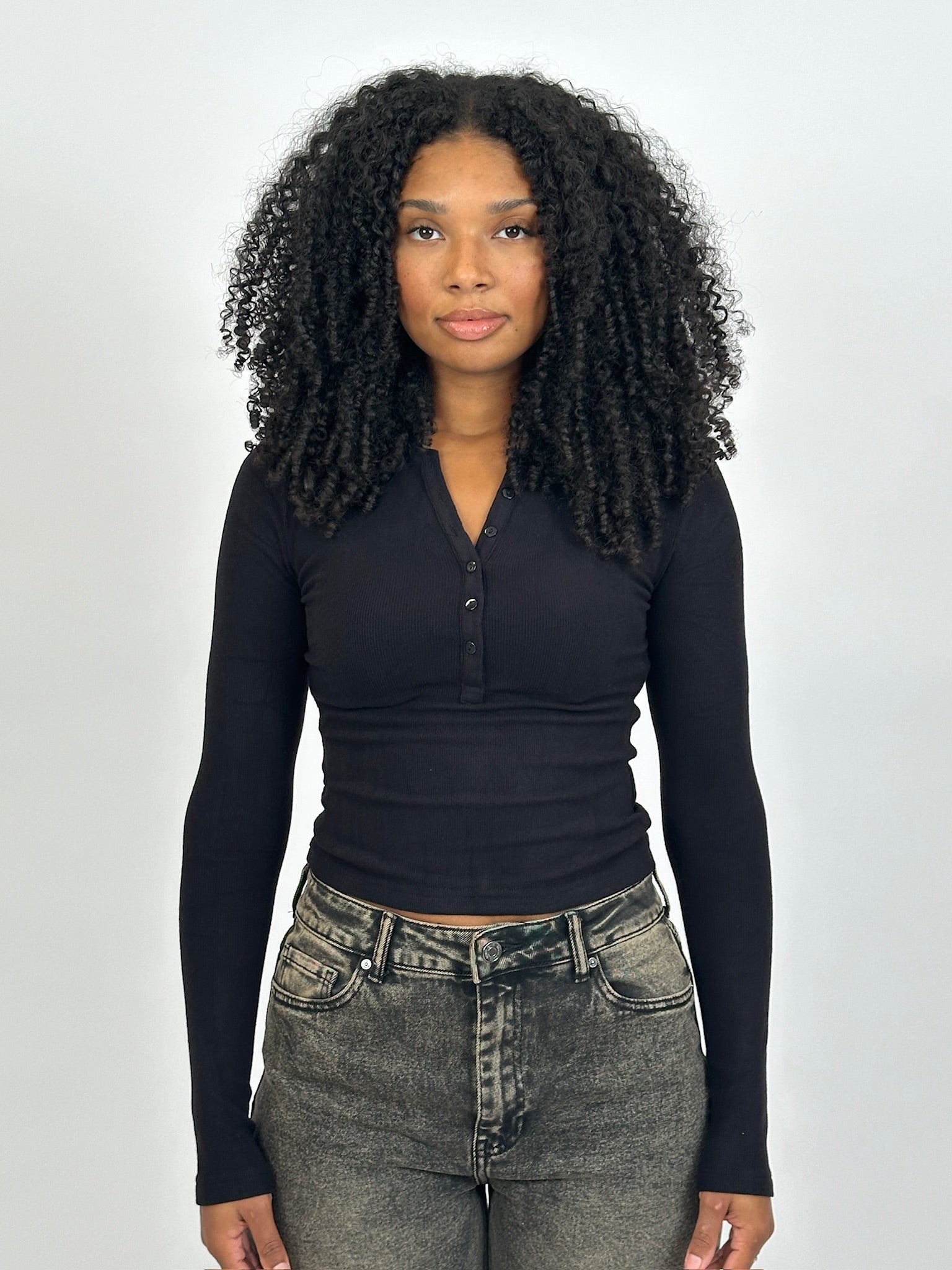 BELLA BUTTON RIBBED TOP BLACK