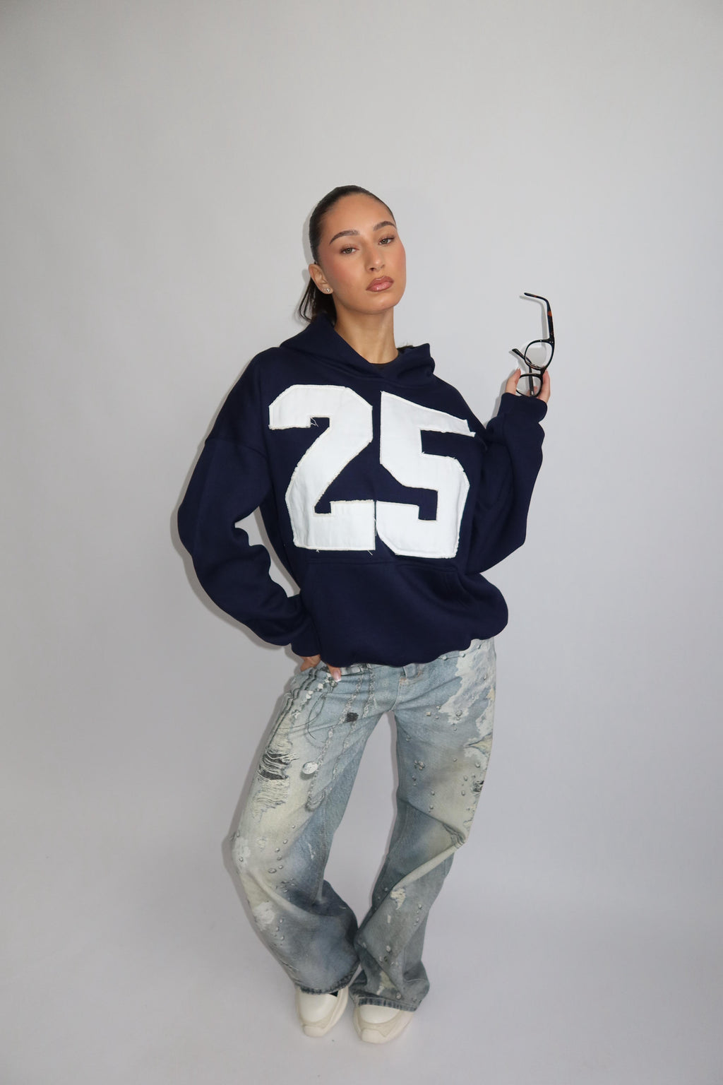 25 ICONIC HOODIE NAVY/WHITE