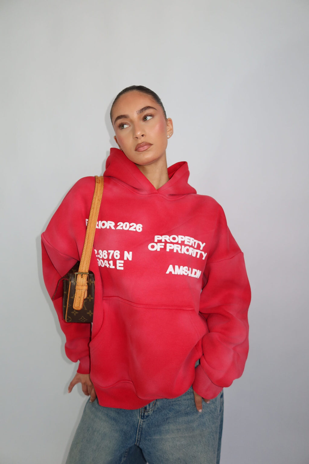 PRIORITY WASHED HOODIE RED