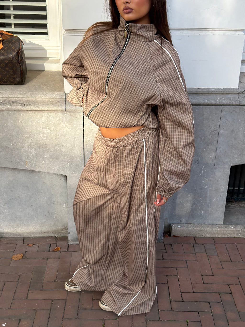 CHECKERED WINDBREAKER SUIT BEIGE