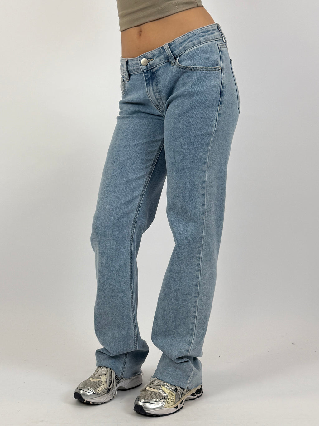LOW WAIST STRETCH STRAIGHT LEG