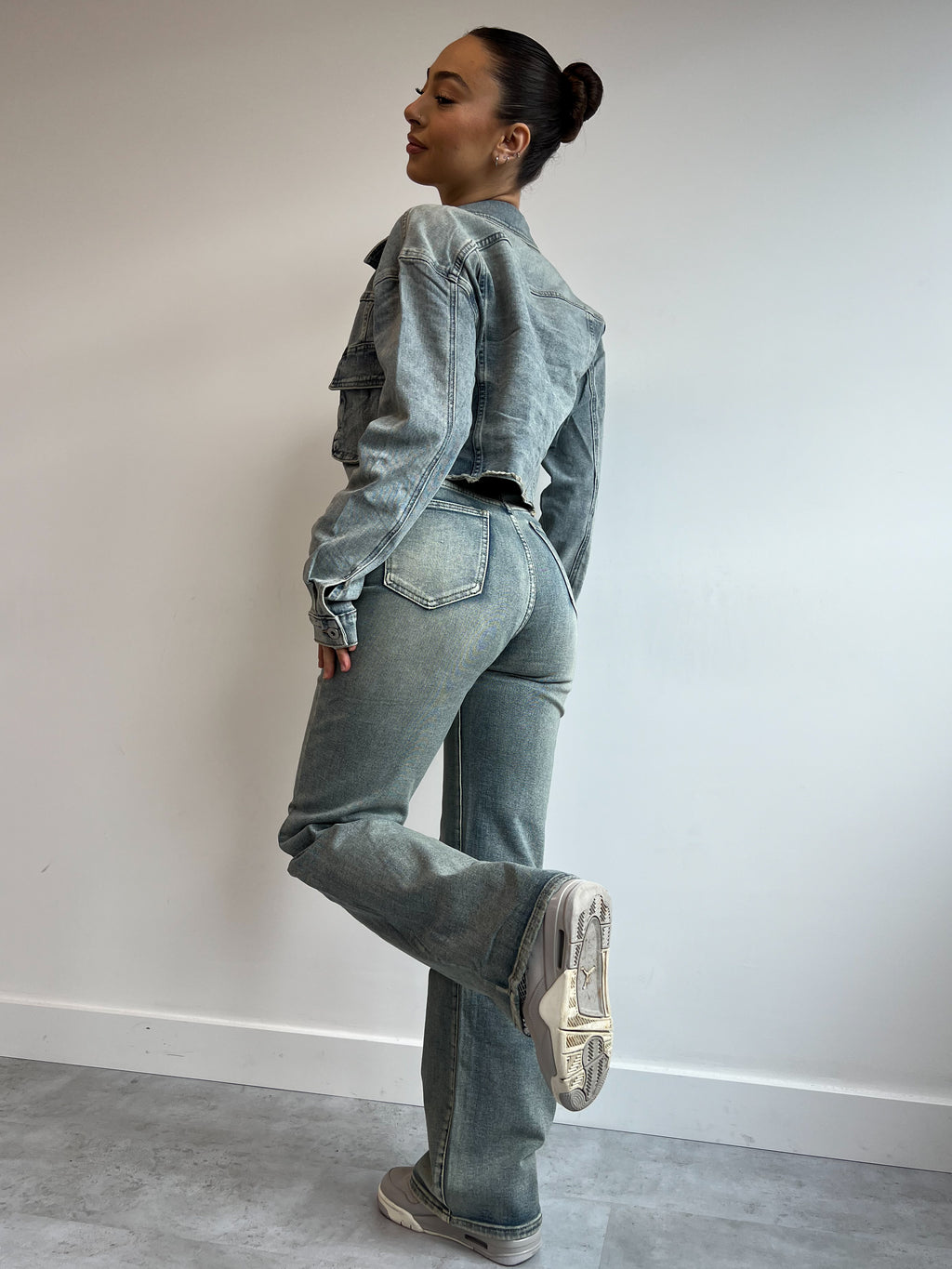 VINTAGE WASH DENIM JACKET