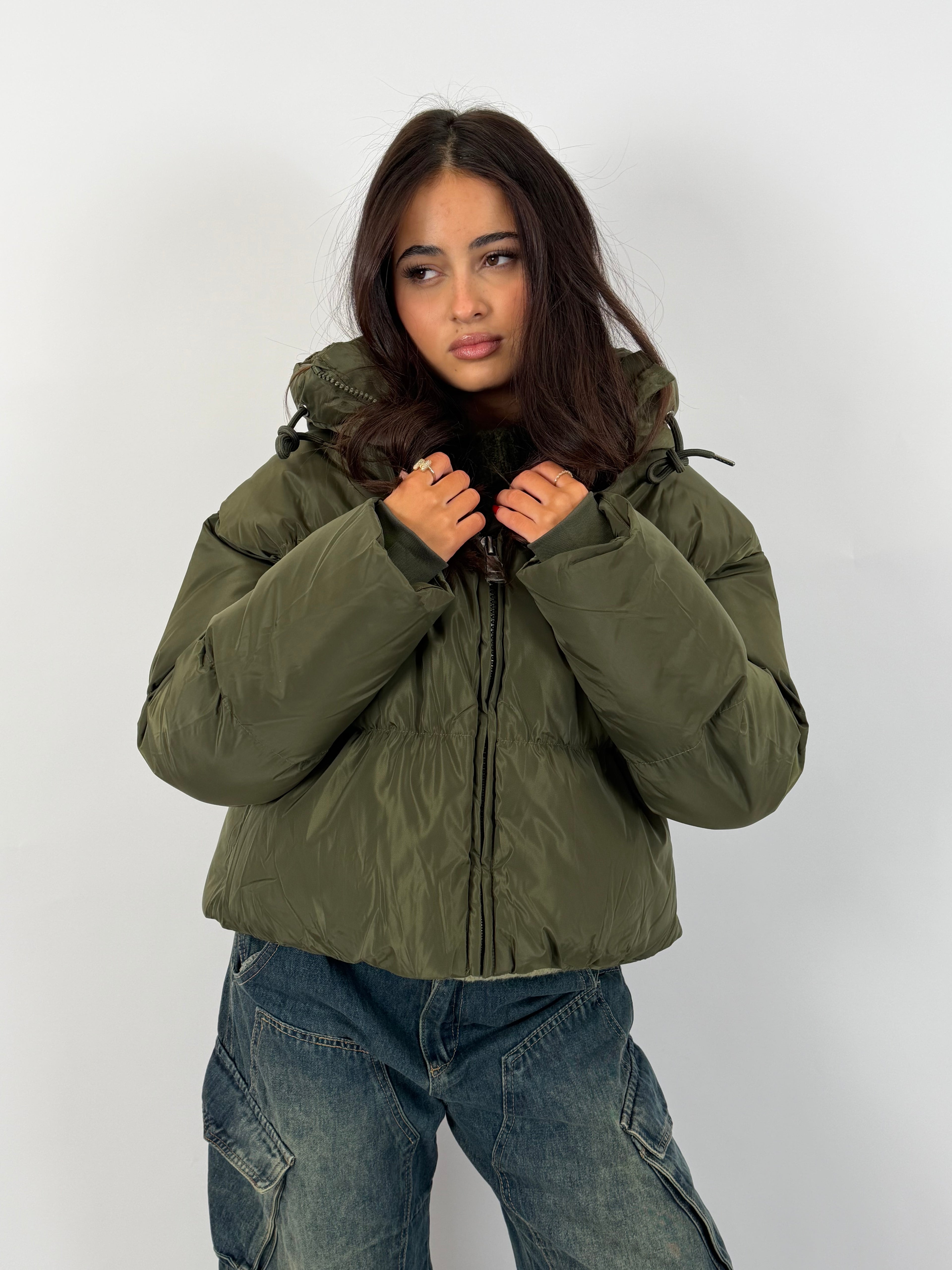 CROPPED TIE UP PUFFER ARMY