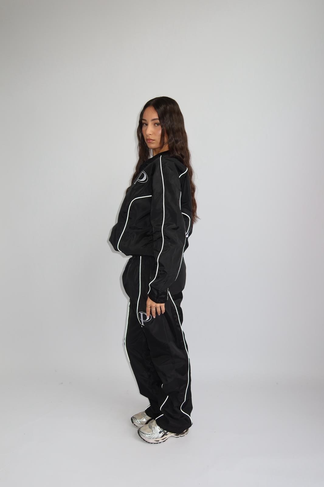 PREMIUM PRIORITY WINDBREAKER TRACKSUIT BLACK