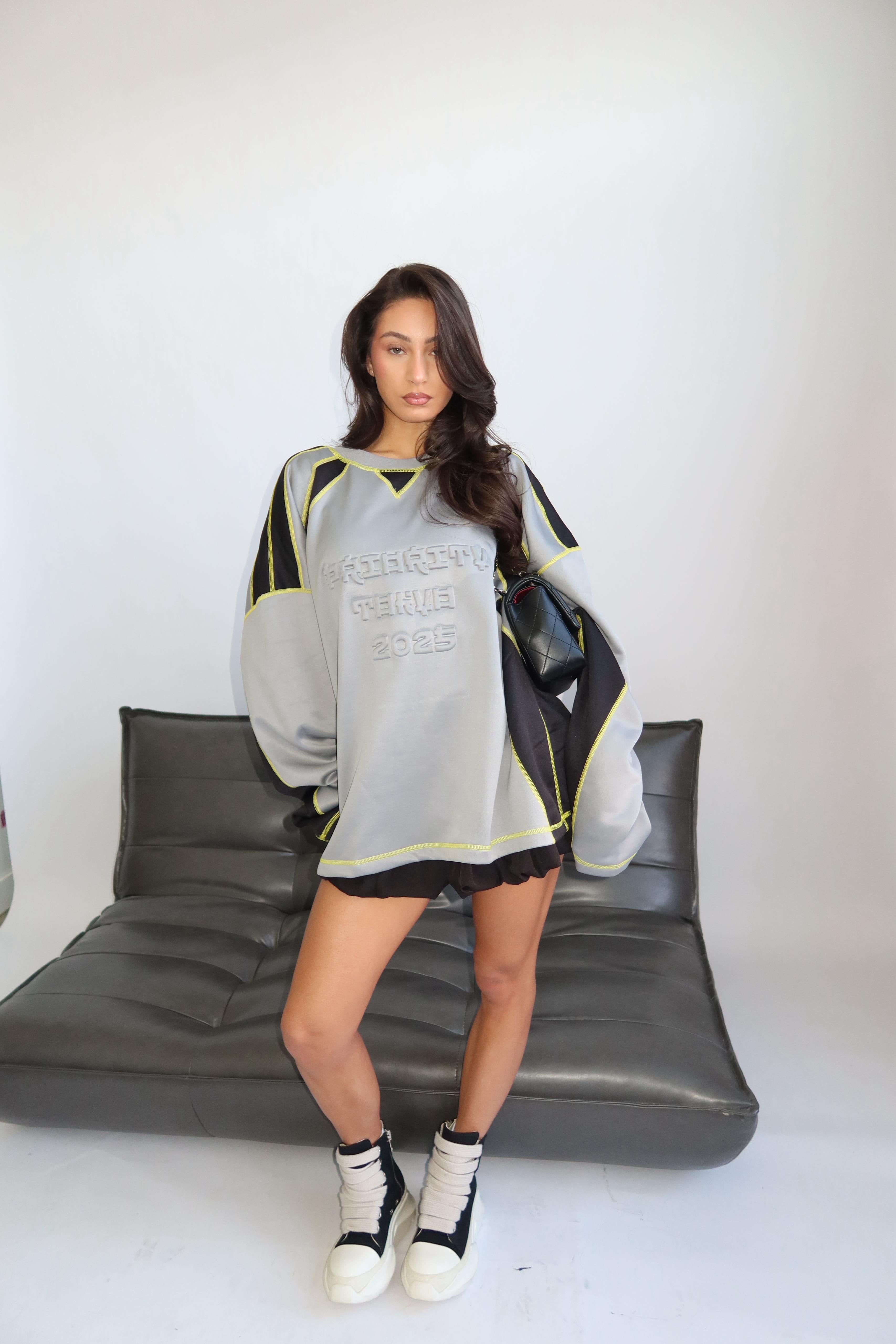 TOKYO EMBOSSED LONGSLEEVE GREY