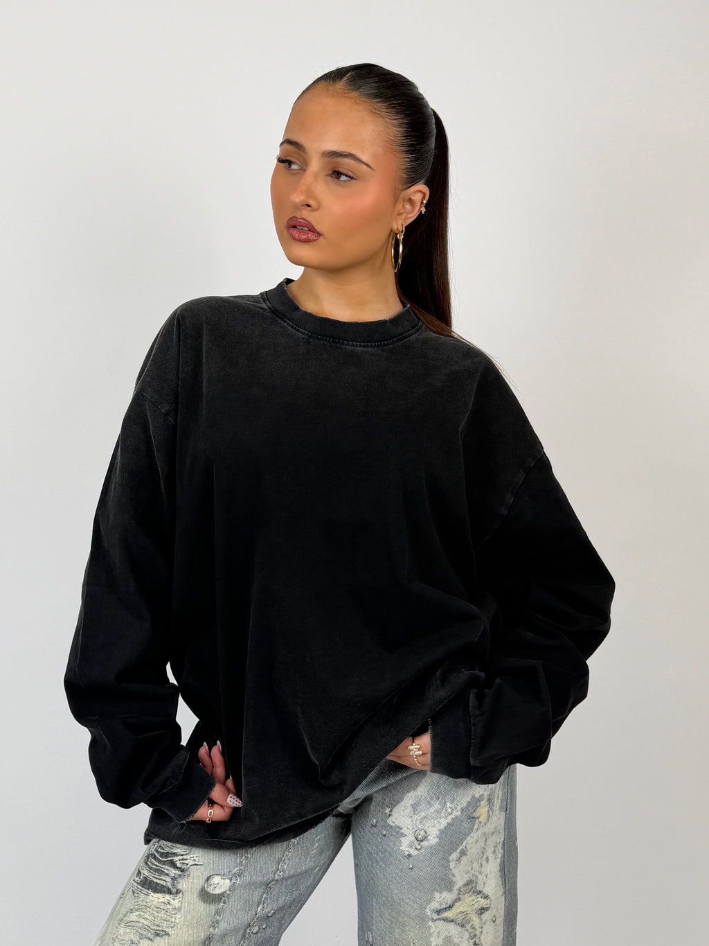 WASHED DISTRESSED LONGSLEEVE BLACK