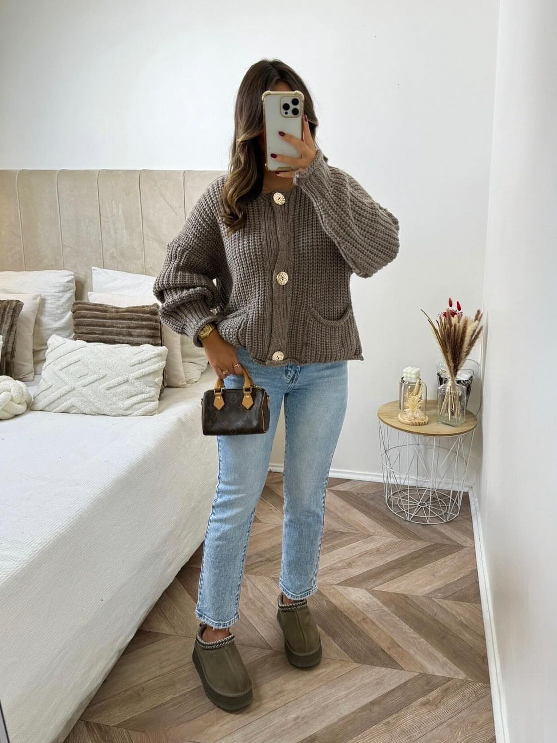 BUTTON CARDIGAN TAUPE