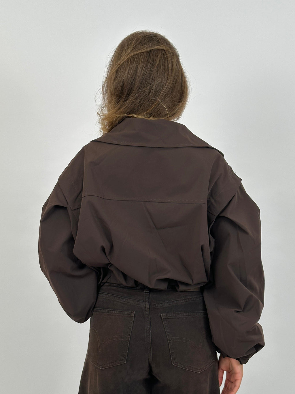 CROPPED PUFFY TRENCH CHOCO