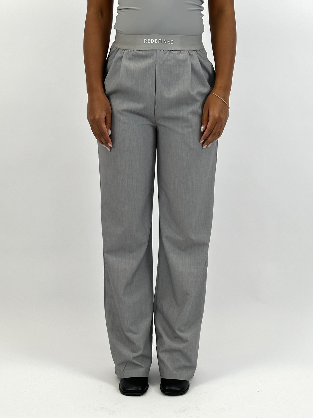 REDEFINED INSPIRED PANTALON PANTS GREY