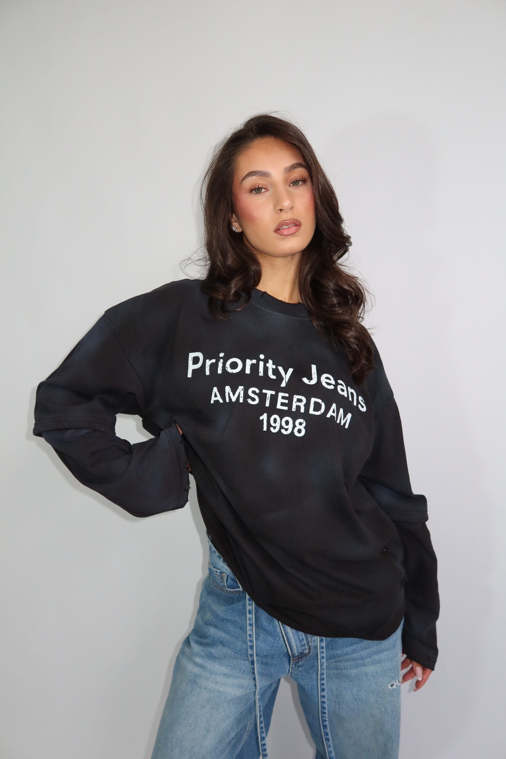 PRIORITY BLACK WASH LONGSLEEVE
