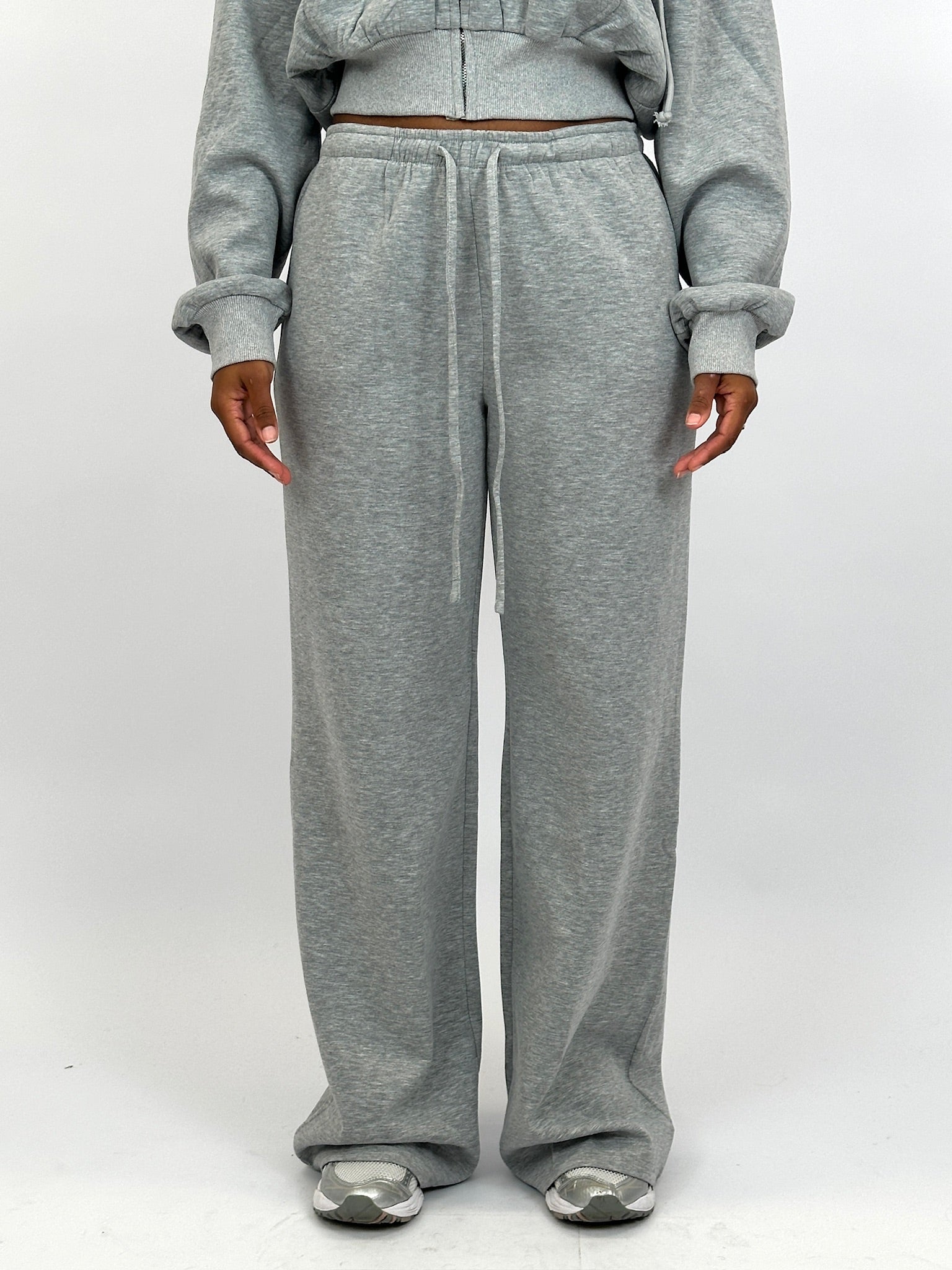 MUSTHAVE STRAIGHT JOGGER GREY (TALL)