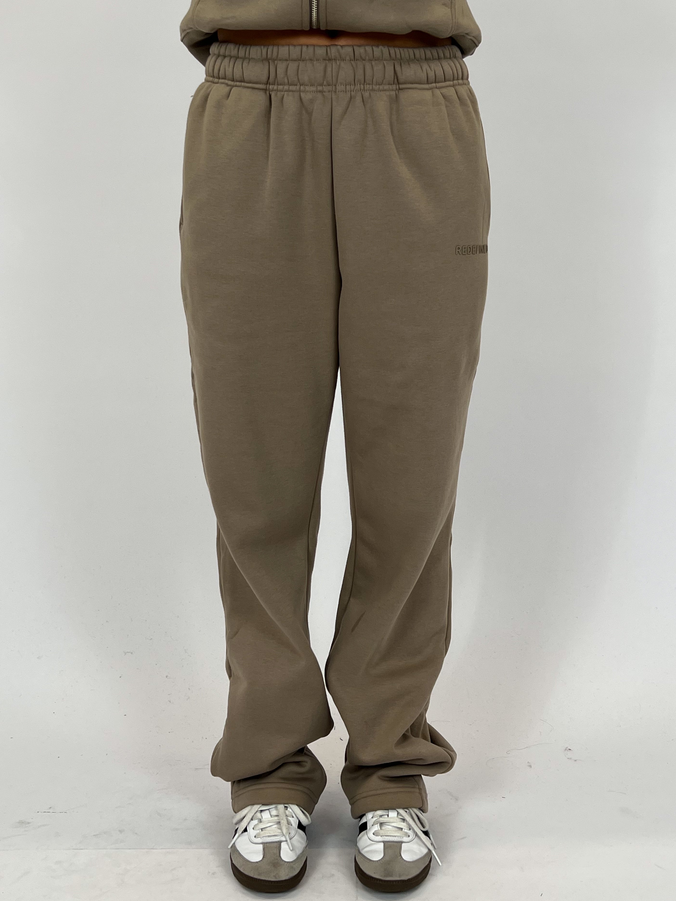 REDEFINED WIDE LEG JOGGER TAUPE