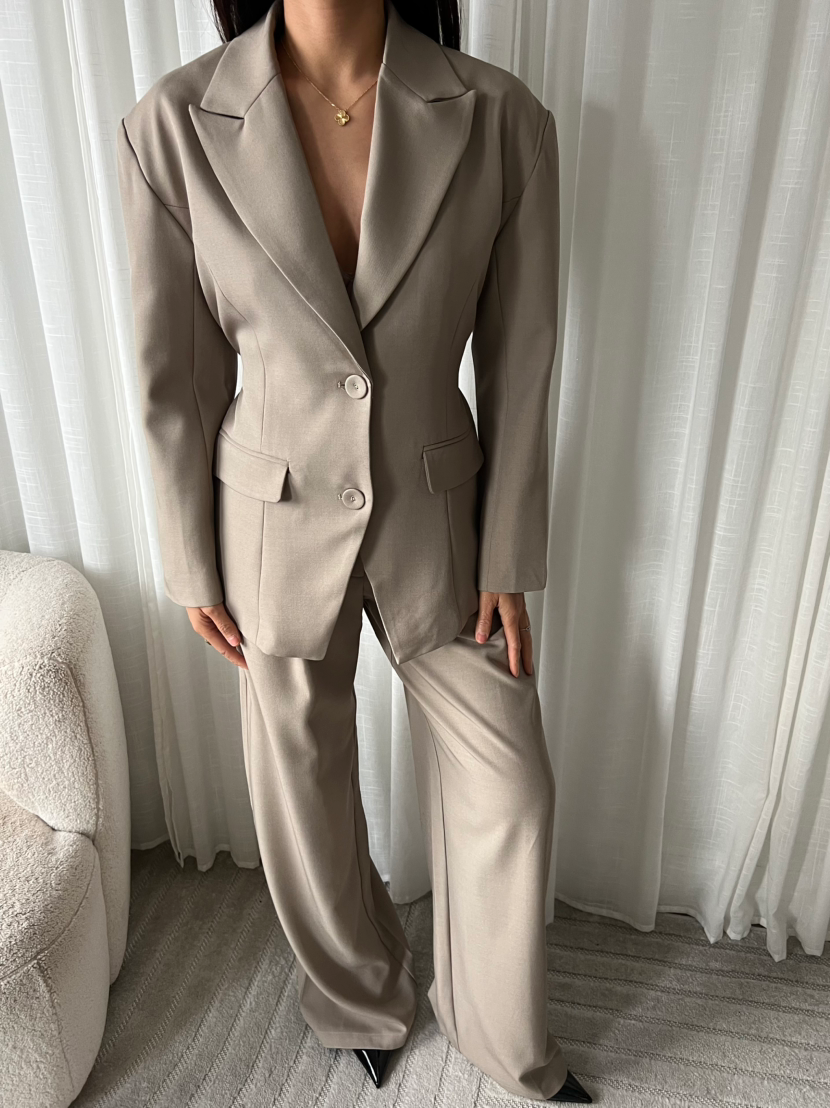 SNATCHED TIE BLAZER TAUPE