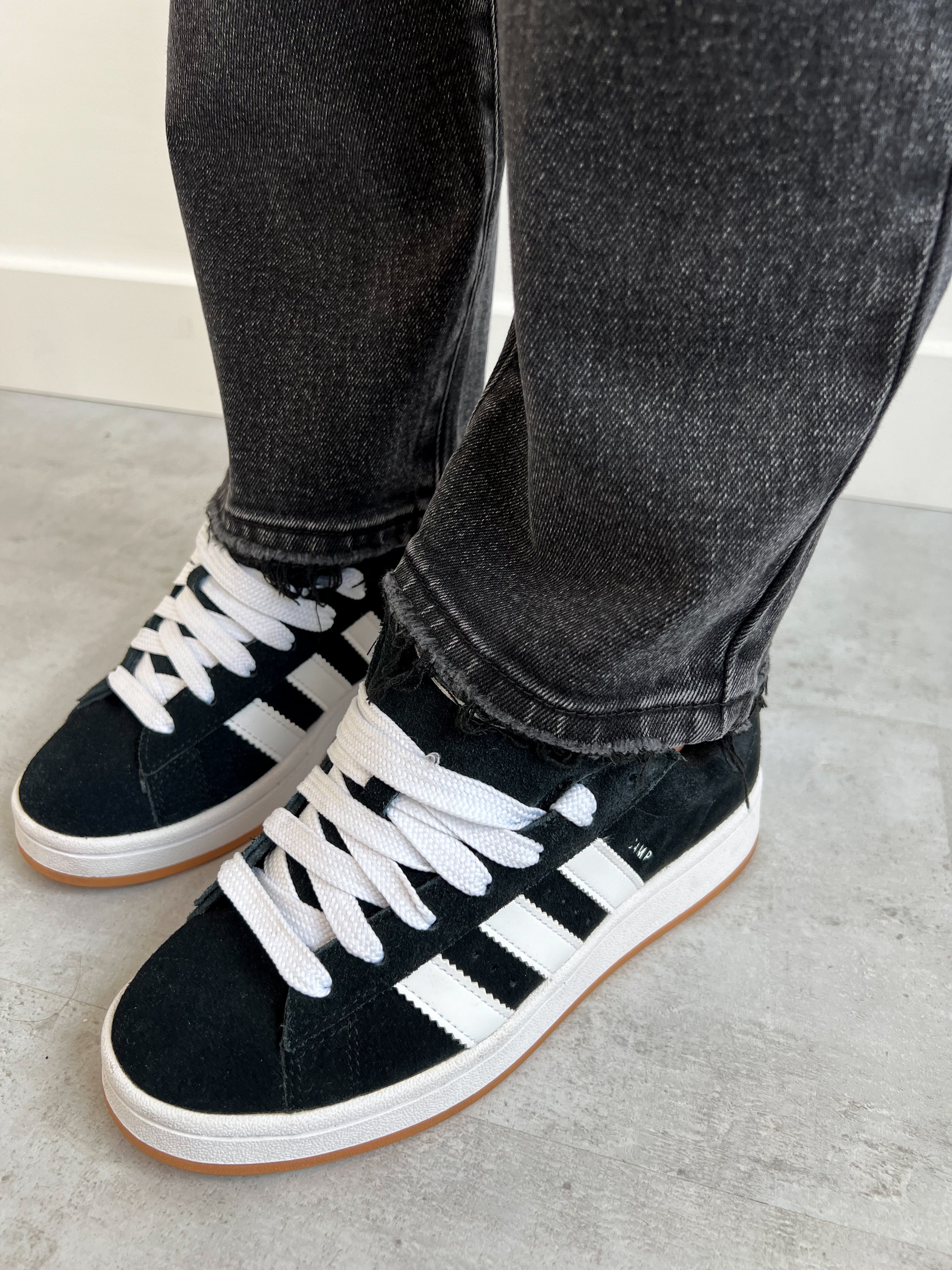 BLACK WASH MOM JEANS 3519