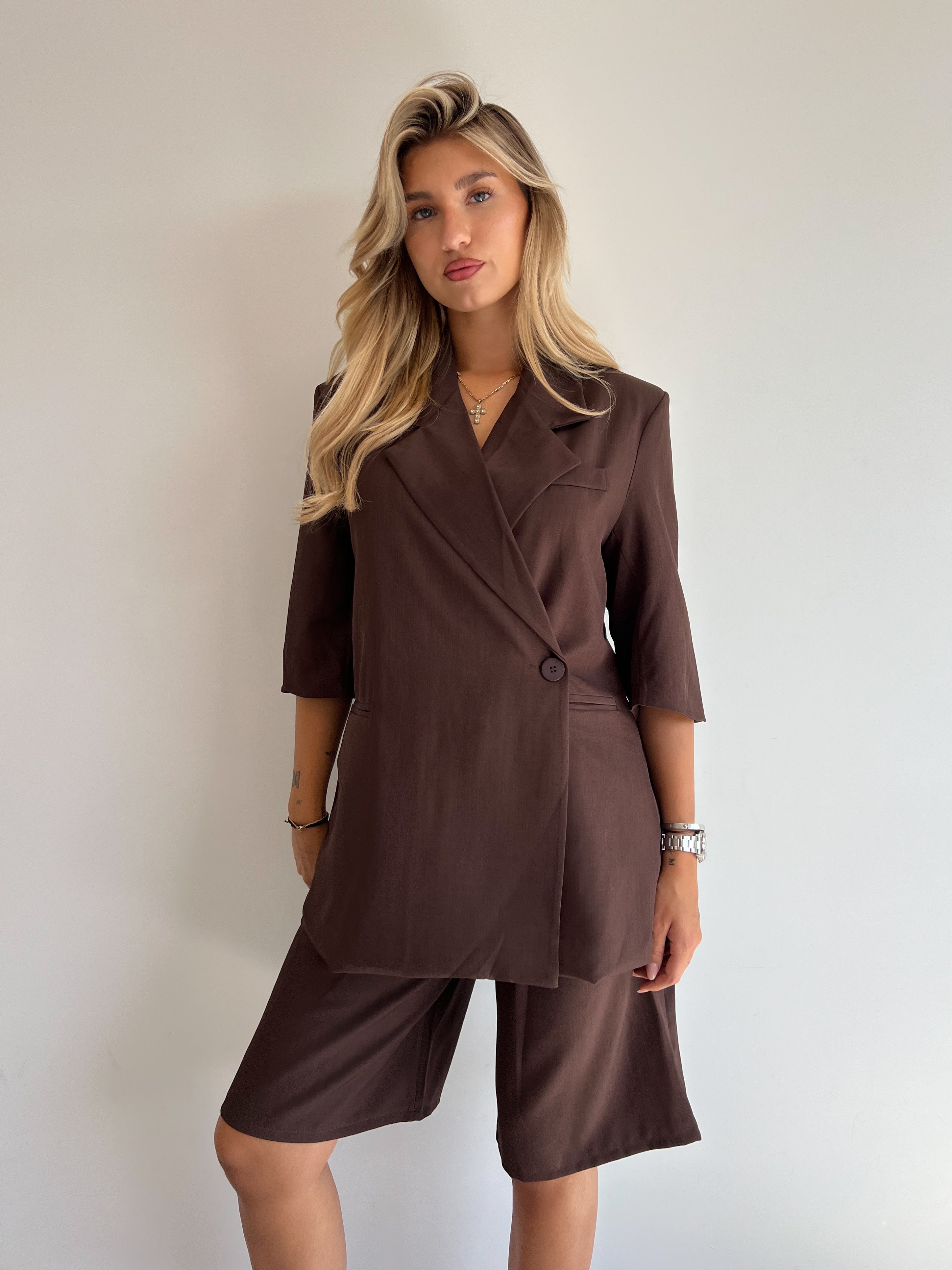 BIANCA BLAZER+JORT SET CHOCO