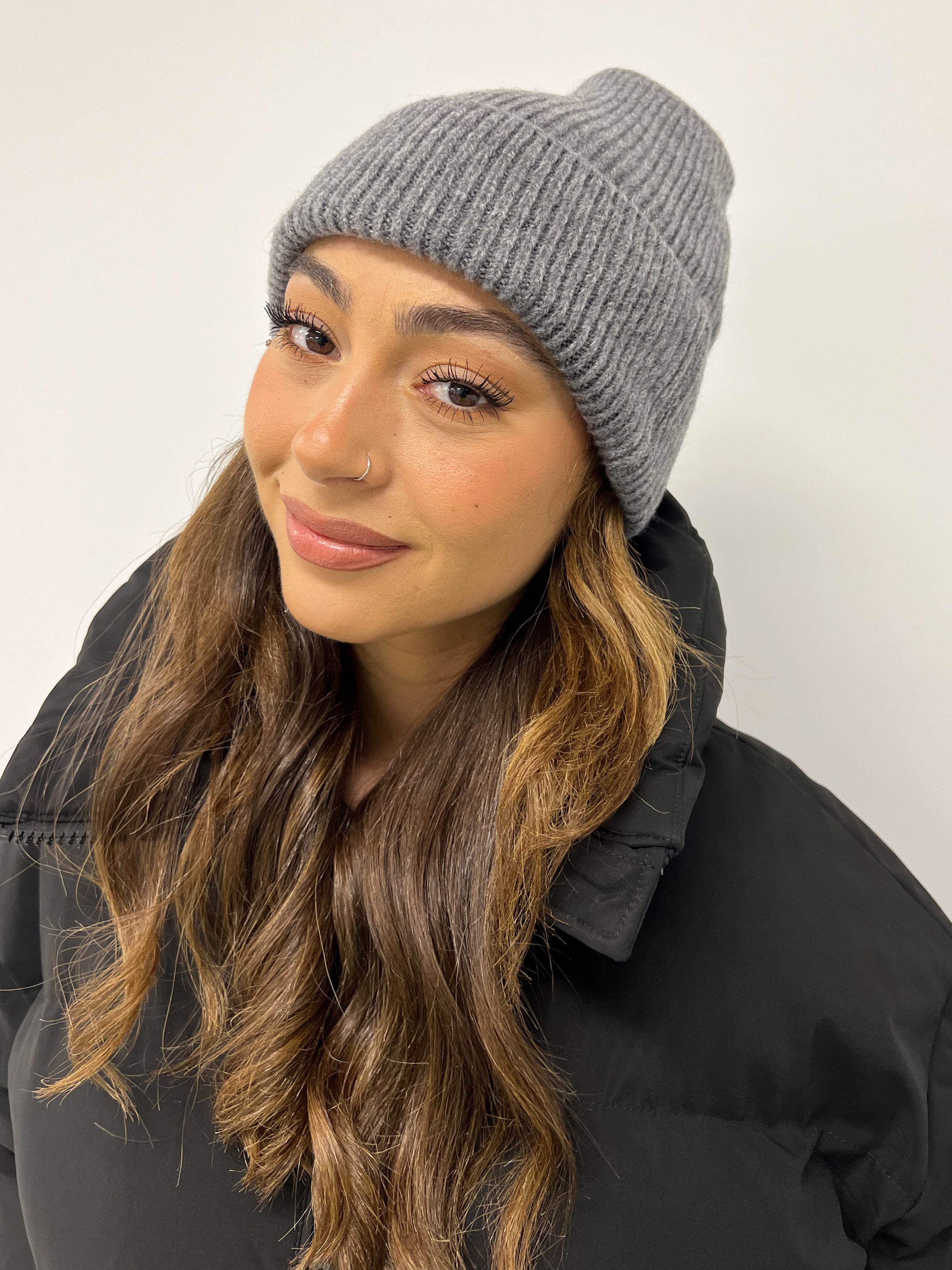 SOFT KNIT BEANIE GREY