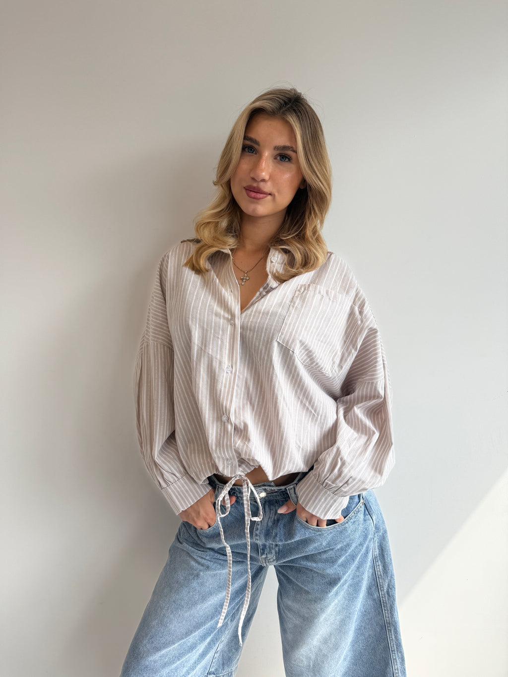 OVERSIZED STRIPE TIE BLOUSE BEIGE