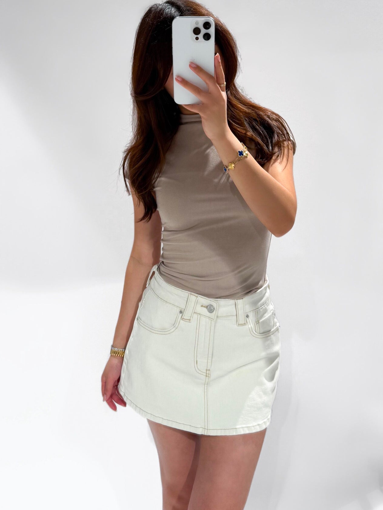 STRETCH DENIM SKORT CREAM
