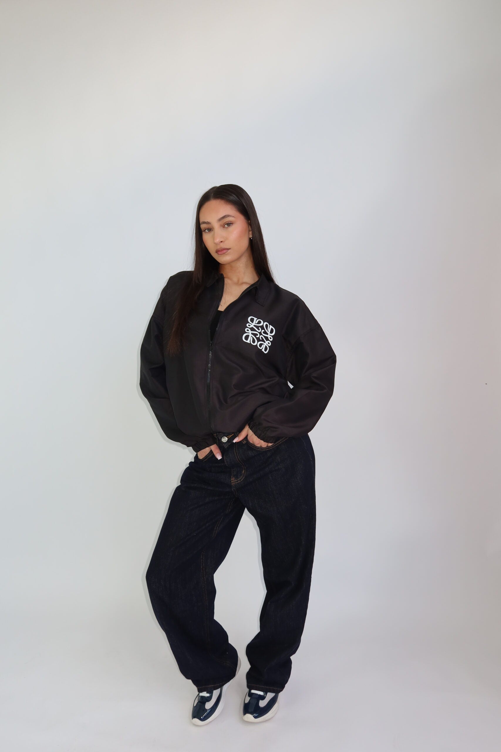 LOE WINDBREAKER BLACK