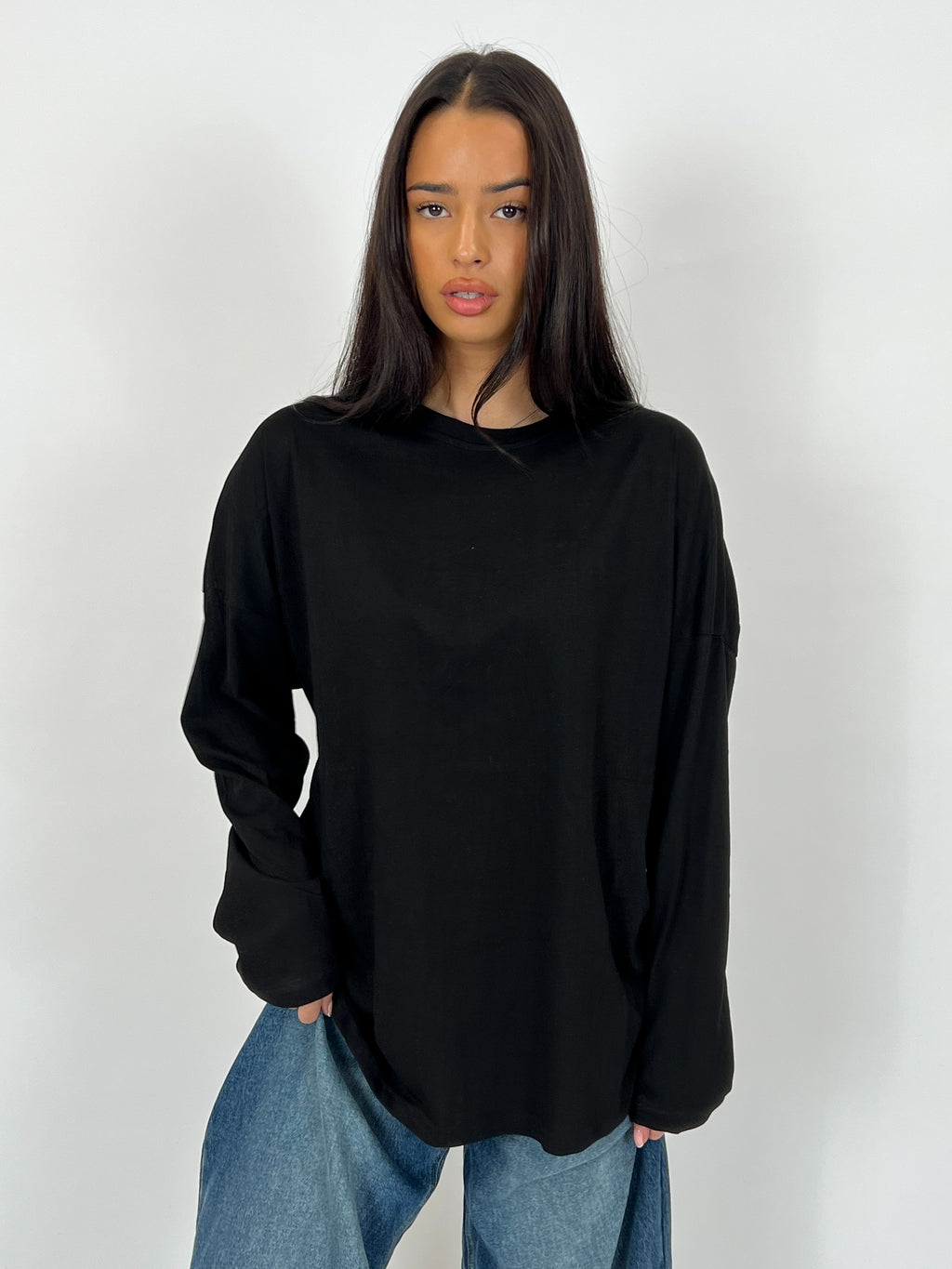 BASIC OVERSIZED LONGSLEEVE BLACK