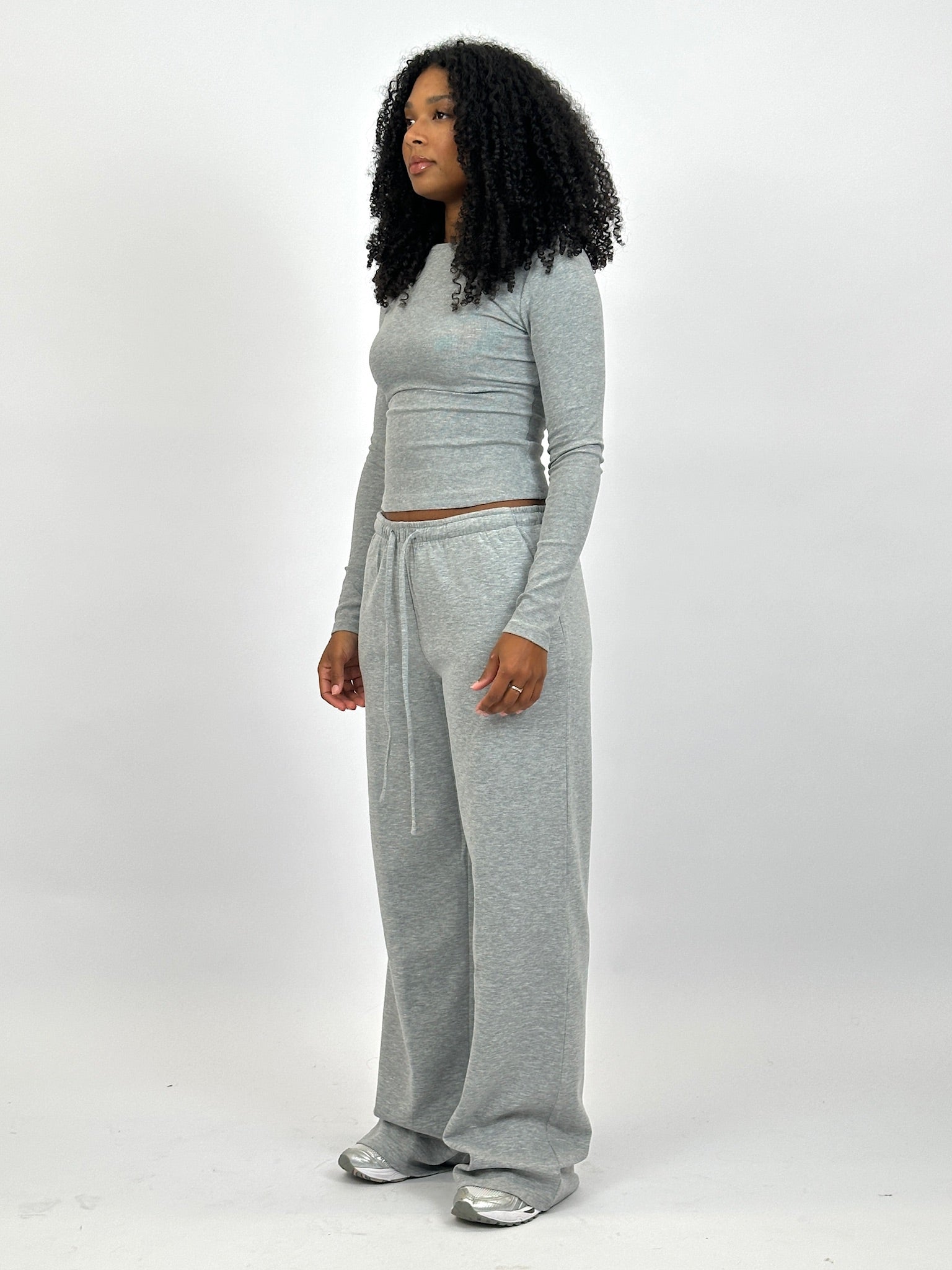 STRETCHY GREY LONGSLEEVE TOP