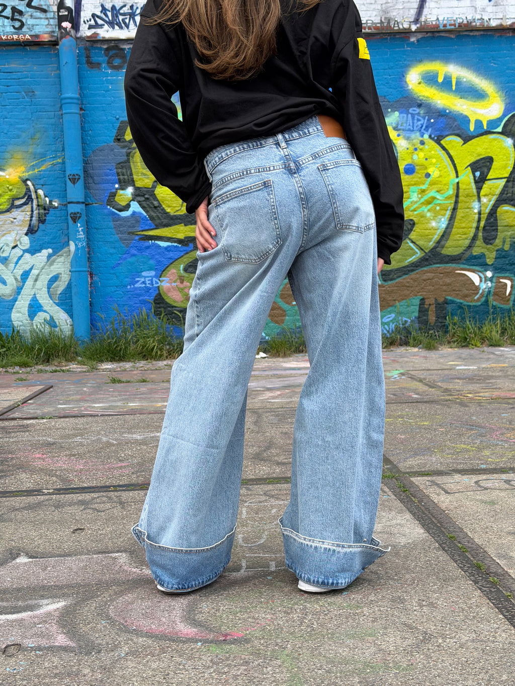 FOLDED BUTTON JEANS