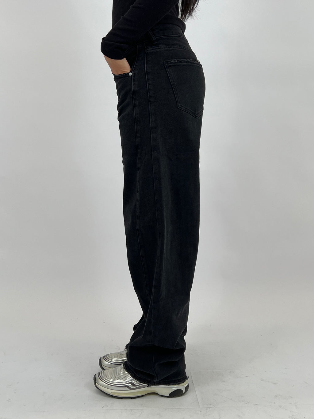 THE BLACK BALLOON STRETCH JEANS