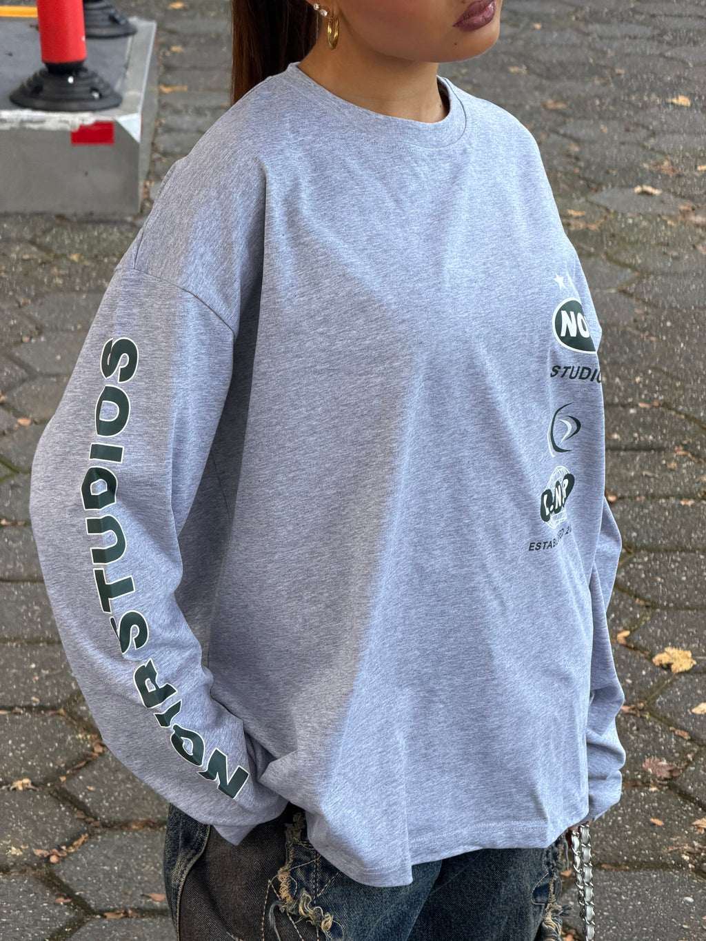 NOIR LONGSLEEVE GRIJS
