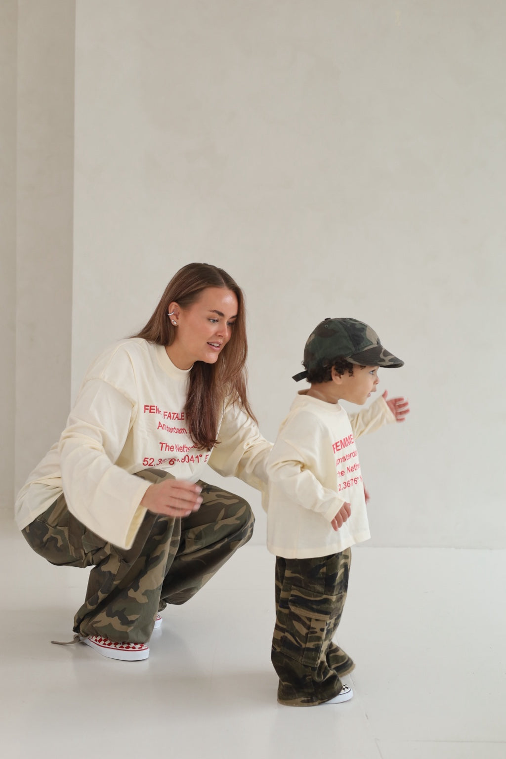 FEMME MINI LONGSLEEVE CREAM/RED