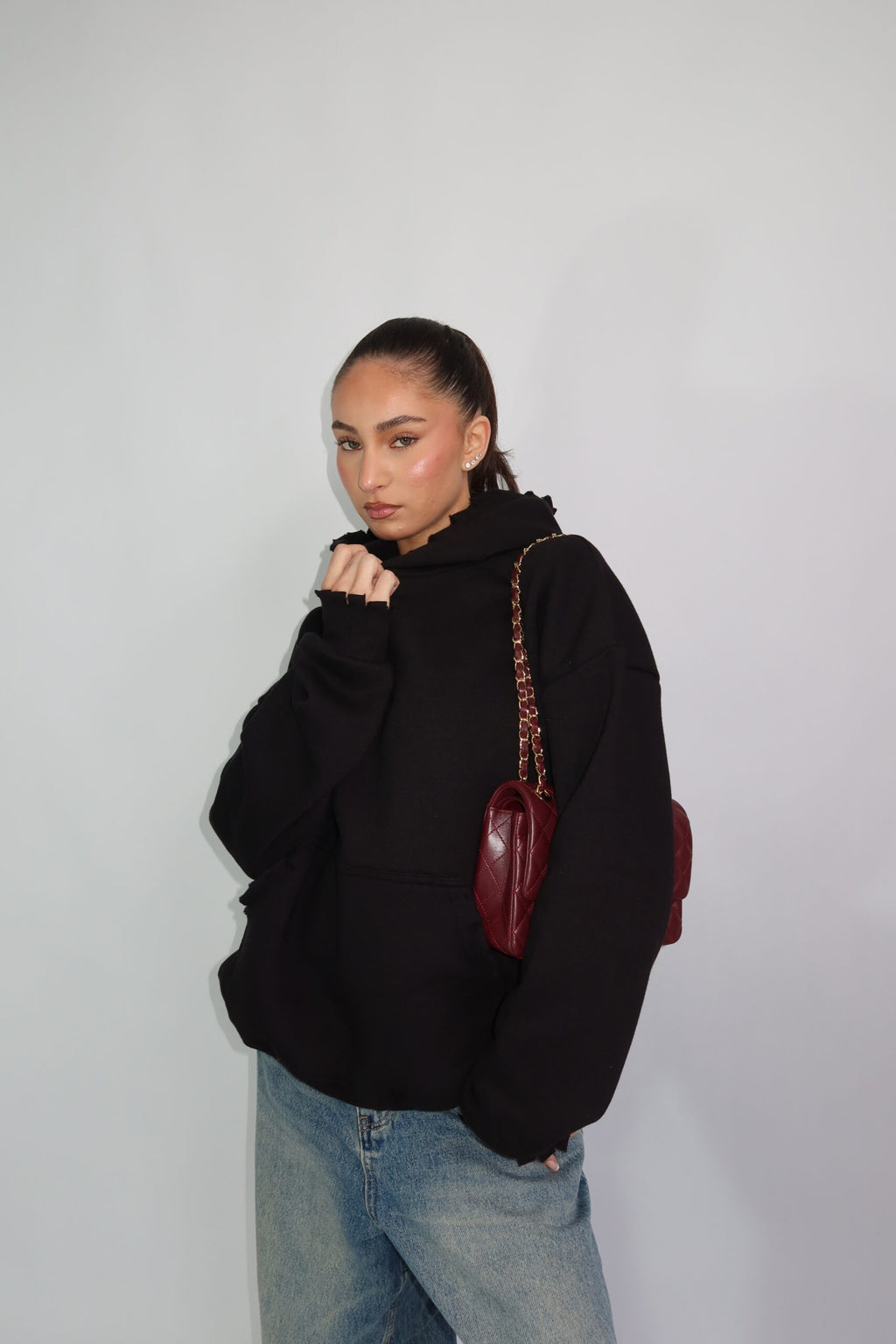 PREMIUM PRIORITY DISTRESSED HOODIE BLACK